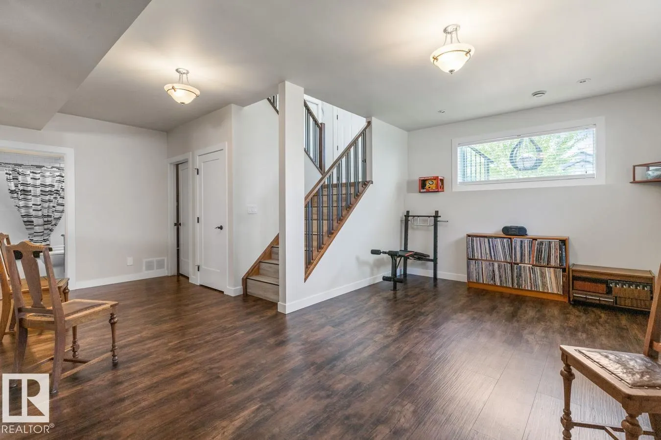 6 Brochu Court