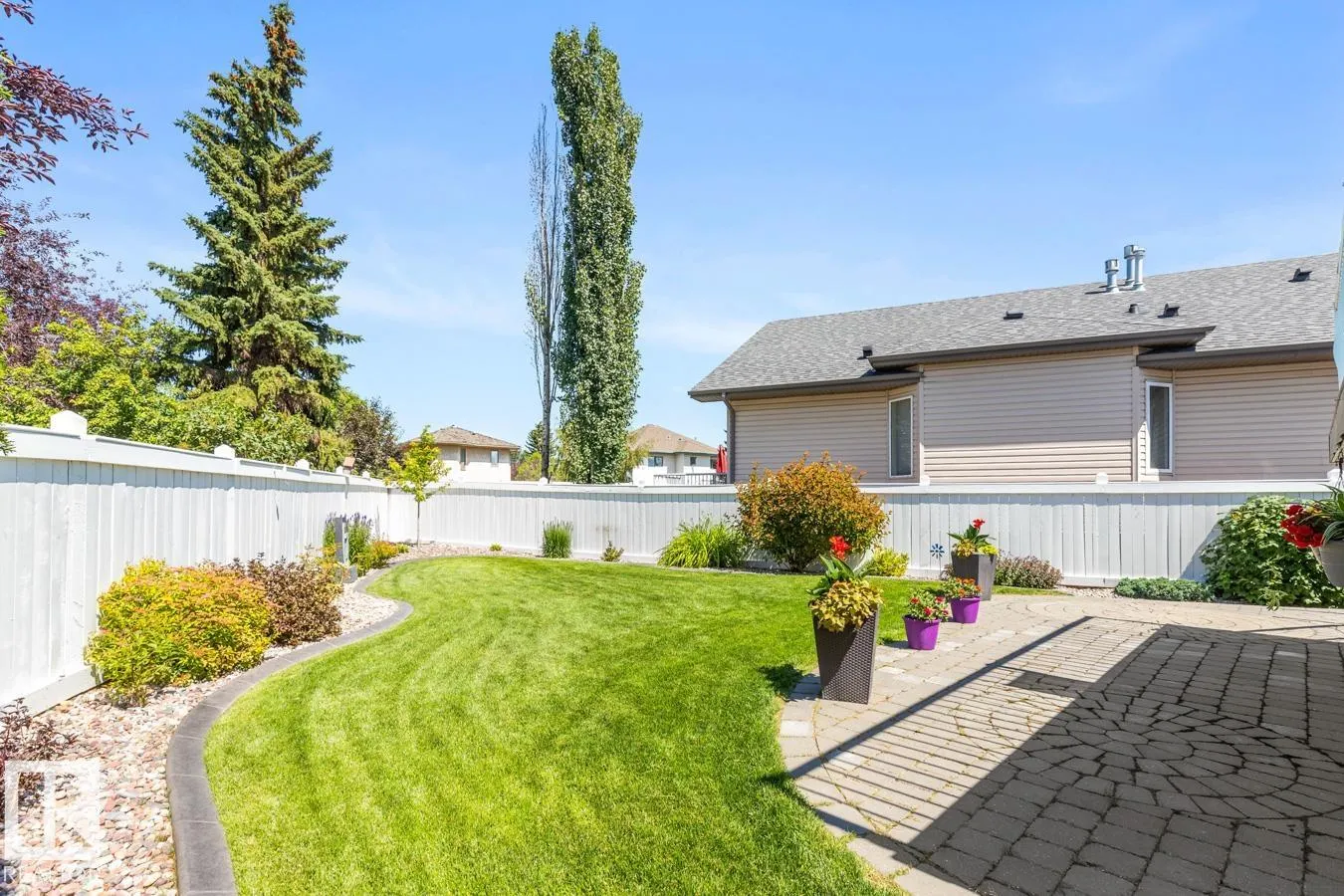 6 Brochu Court