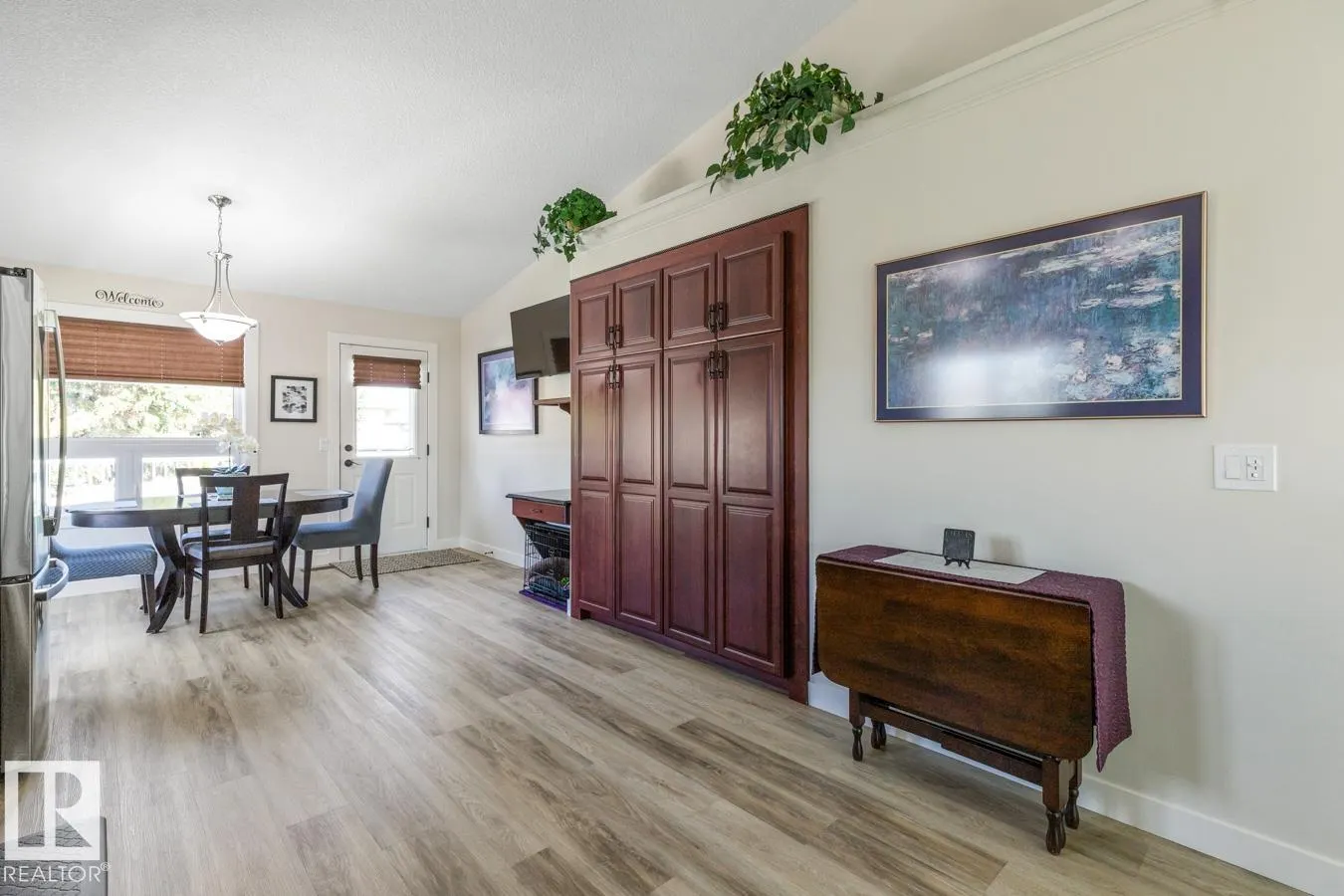 6 Brochu Court