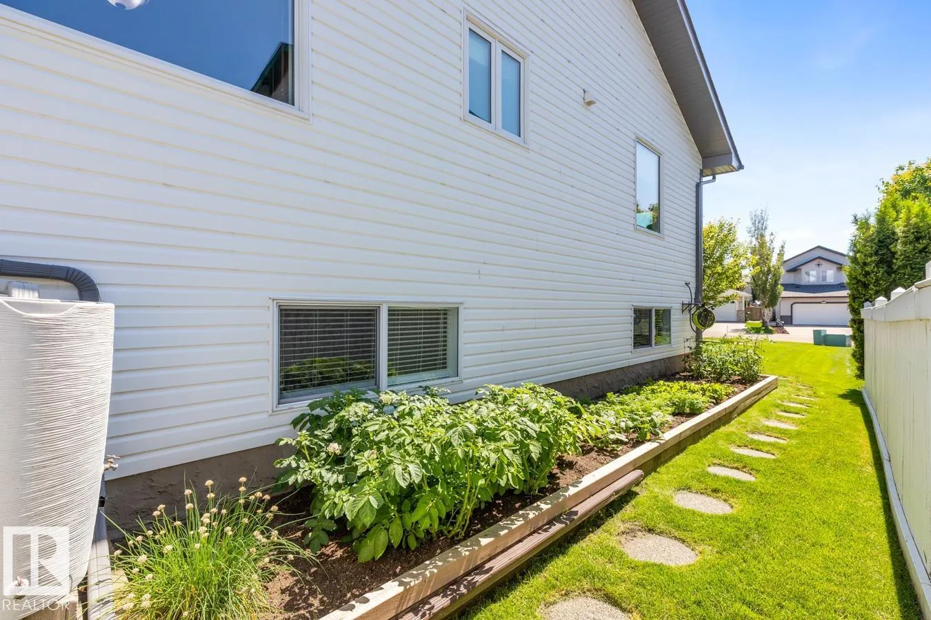 6 Brochu Court