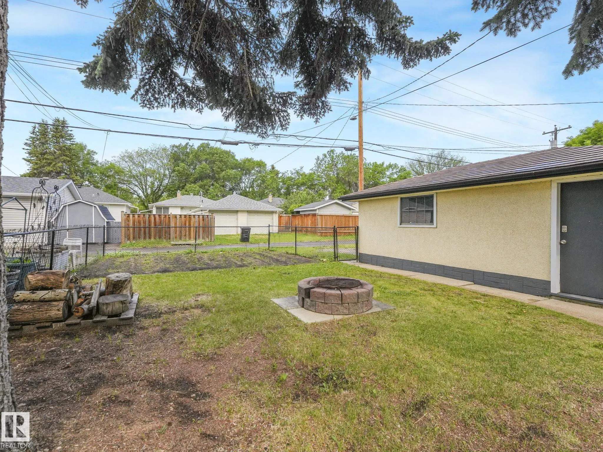 11908 52 Street