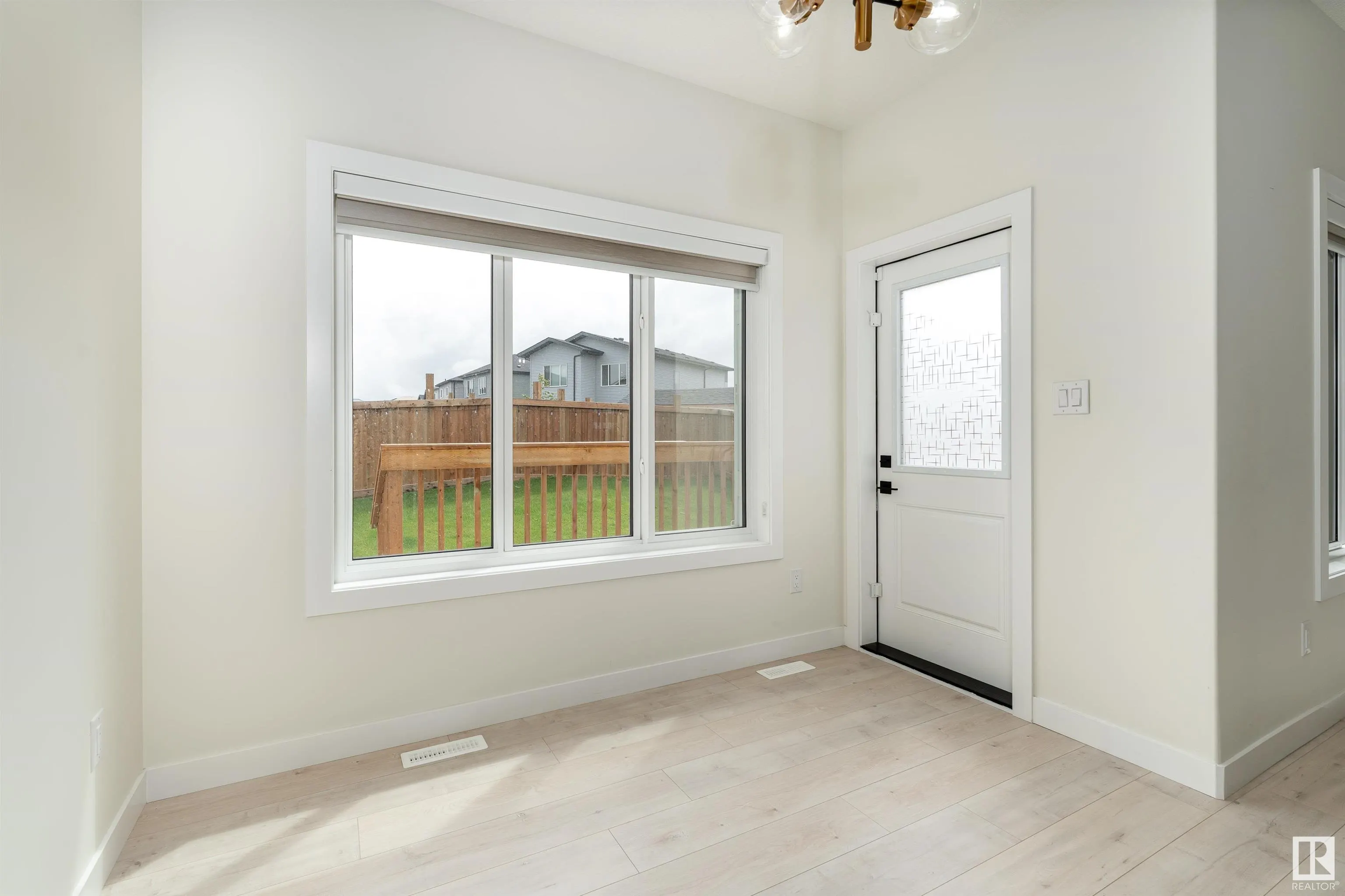 112 BLUFF Cove