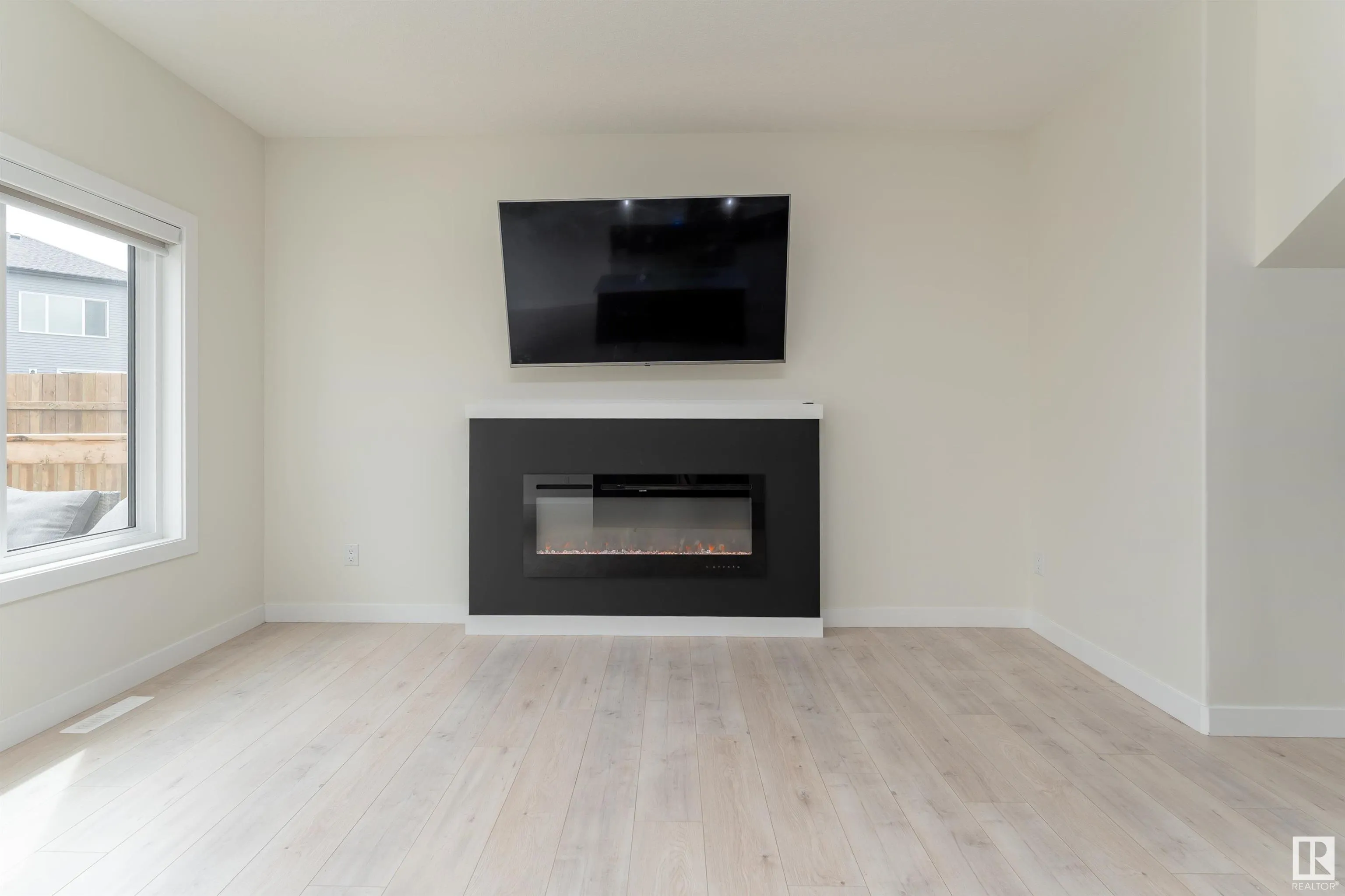 112 BLUFF Cove