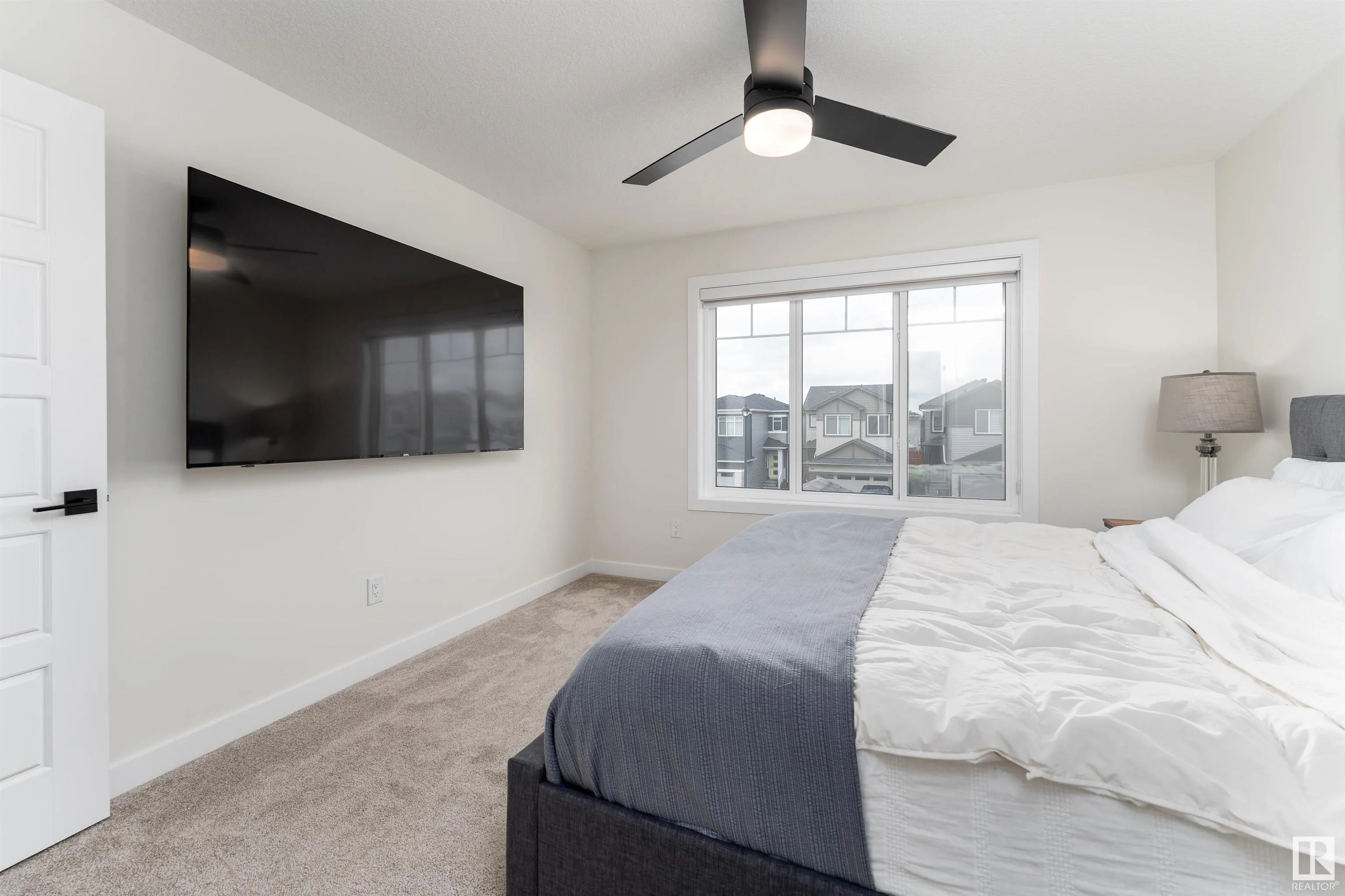 112 BLUFF Cove