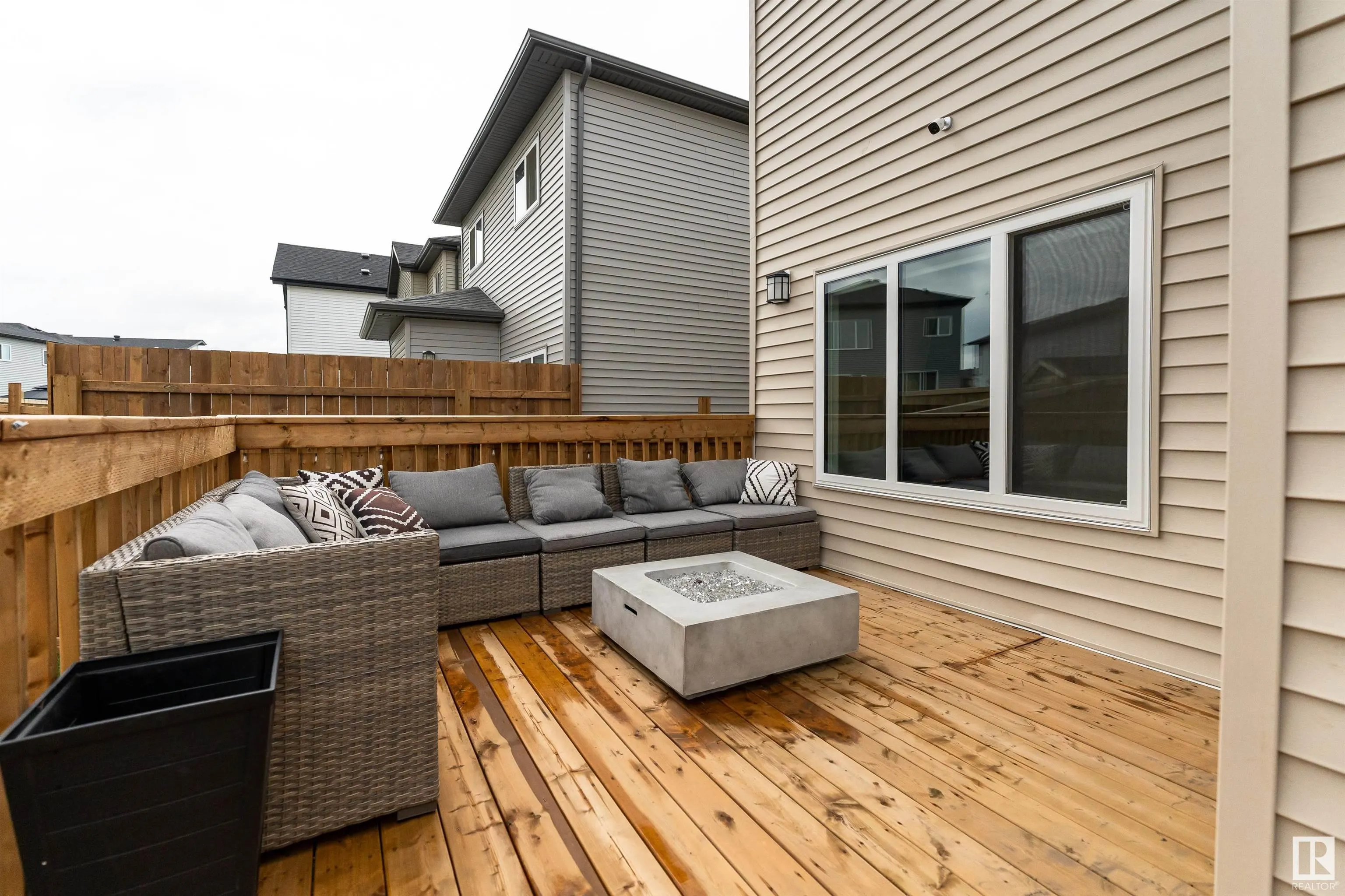 112 BLUFF Cove
