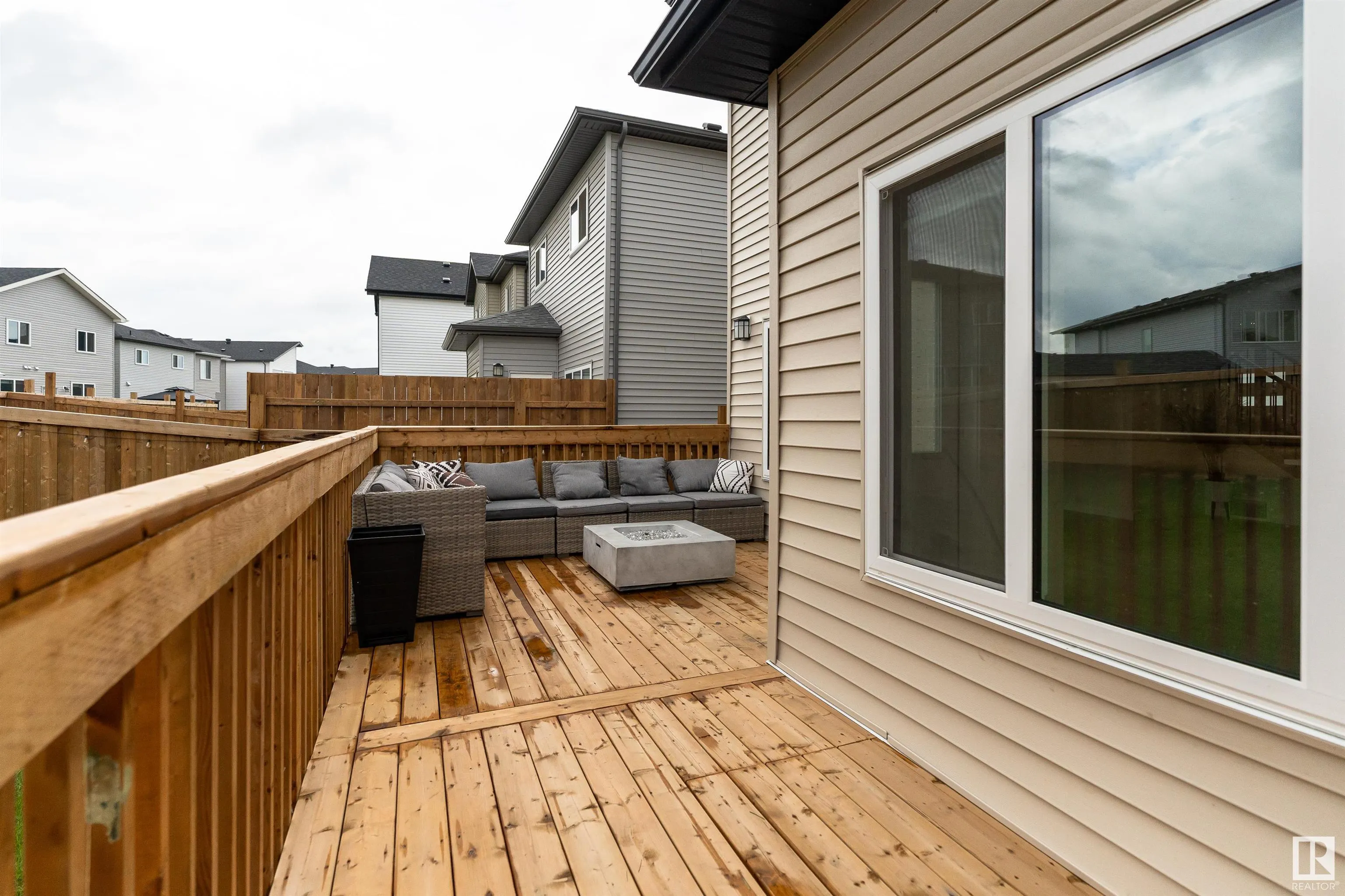 112 BLUFF Cove