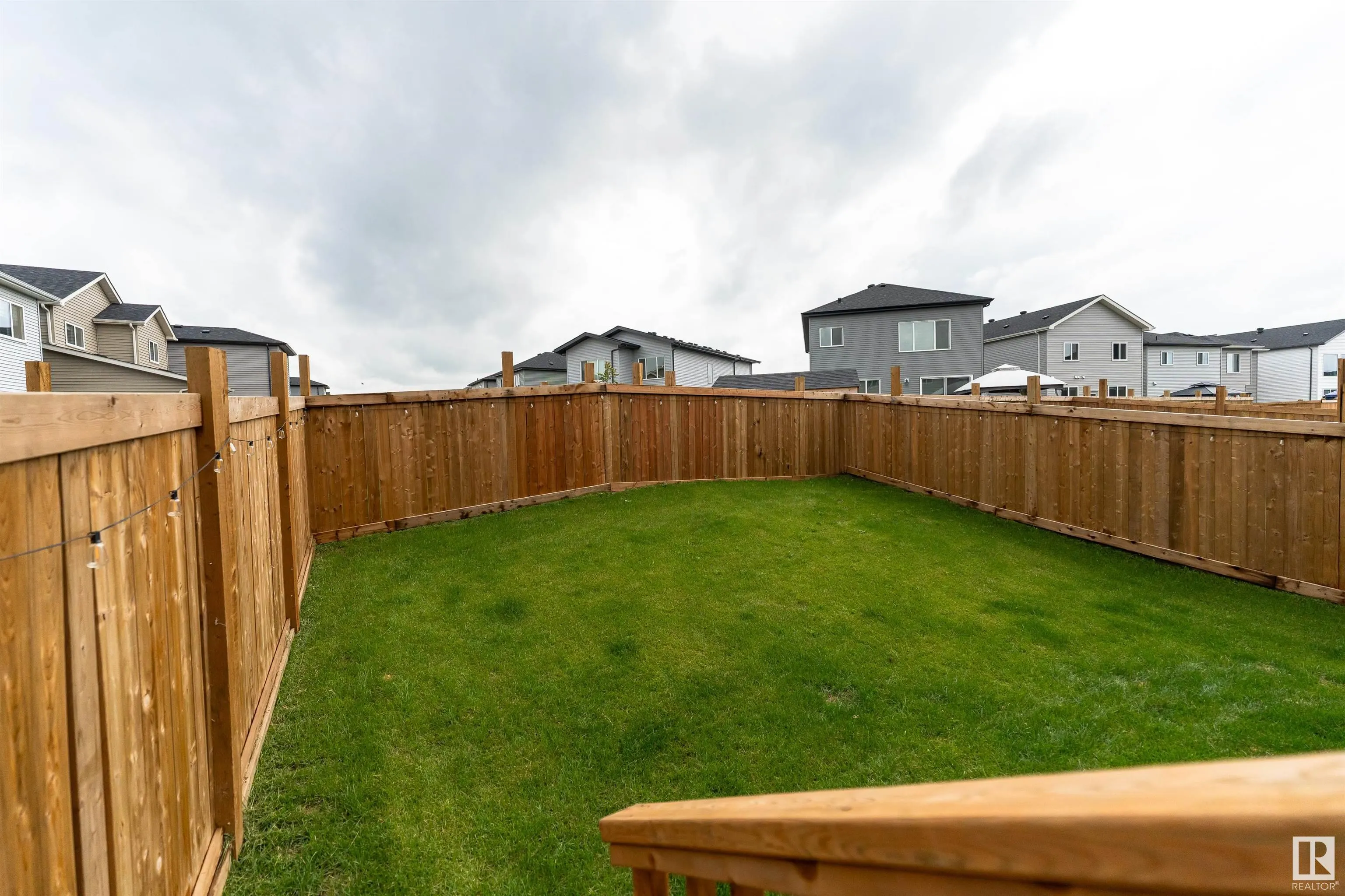 112 BLUFF Cove