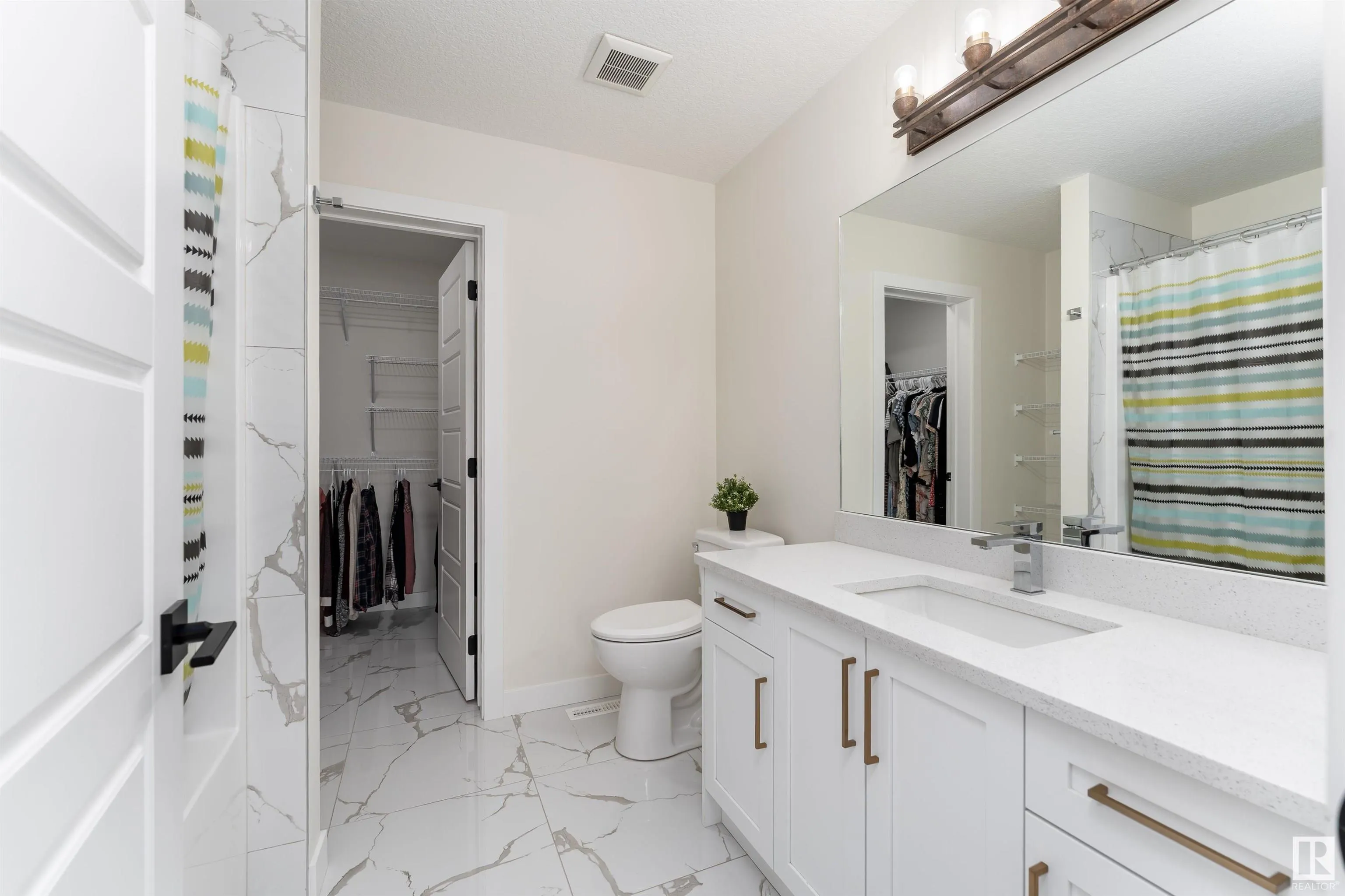 112 BLUFF Cove