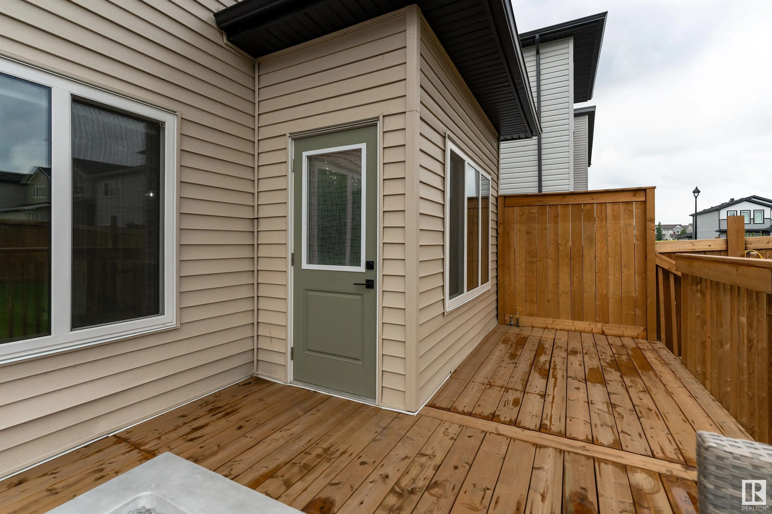 112 BLUFF Cove