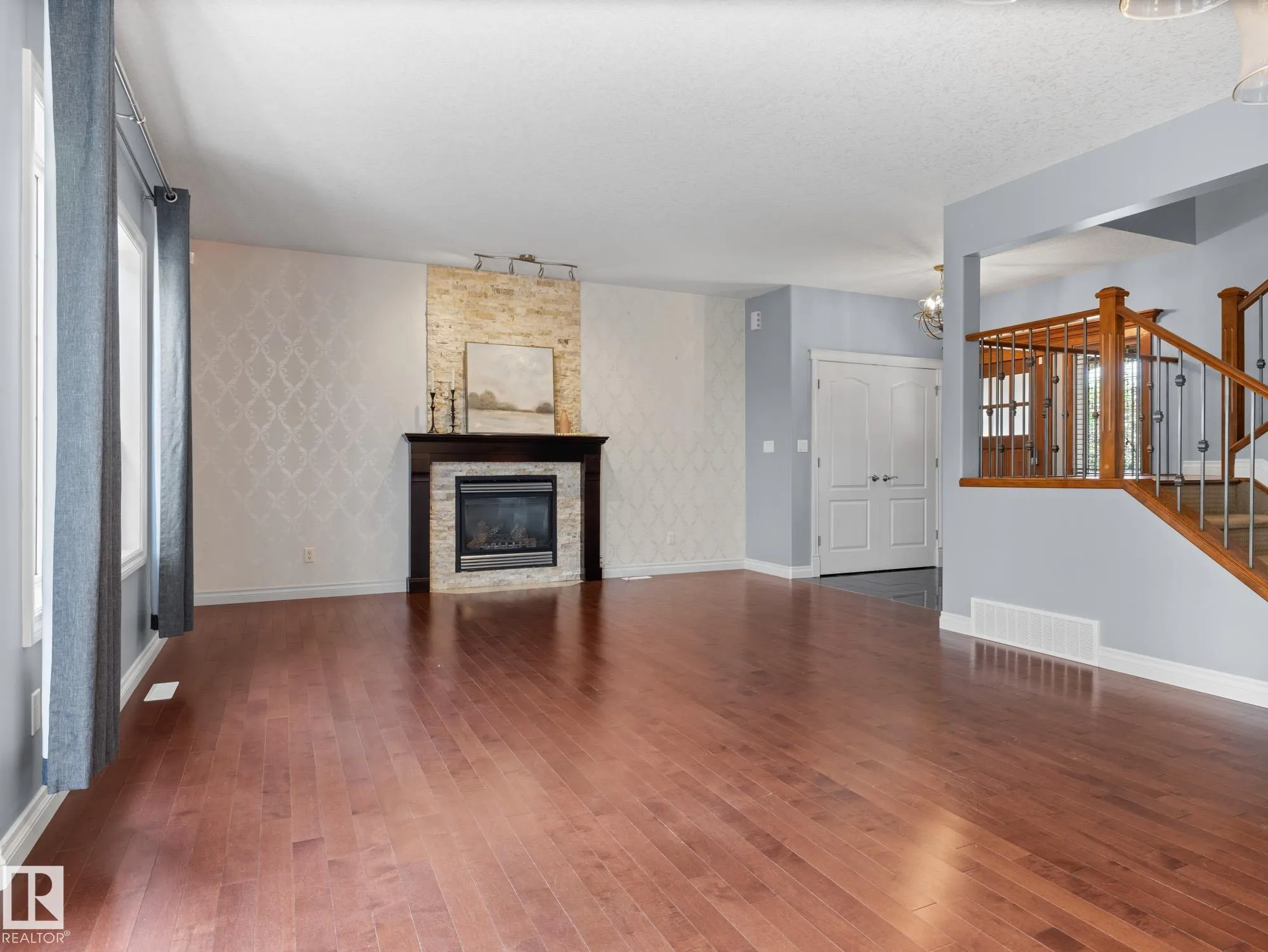 5116 CHATEAU Court