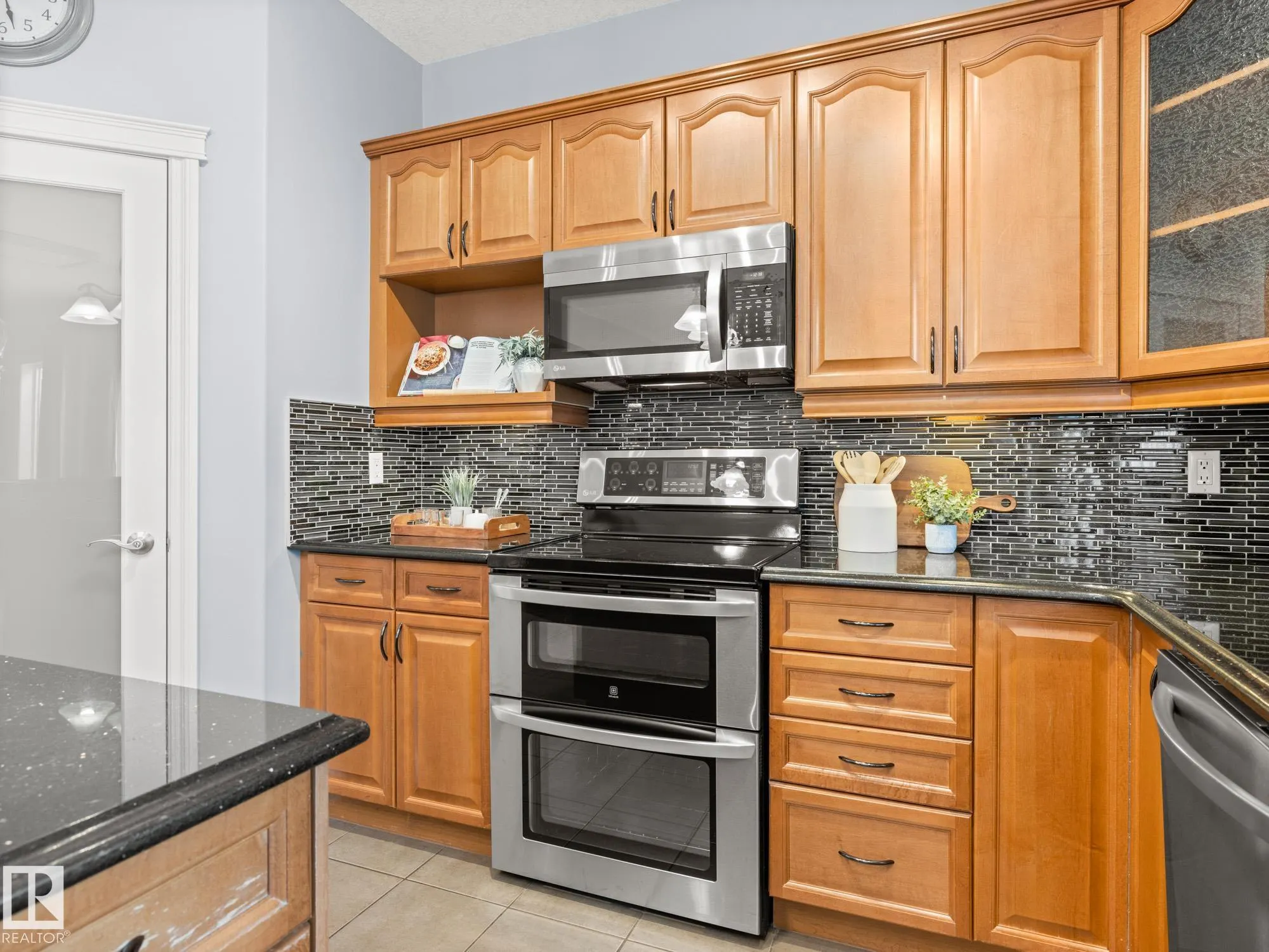 5116 CHATEAU Court