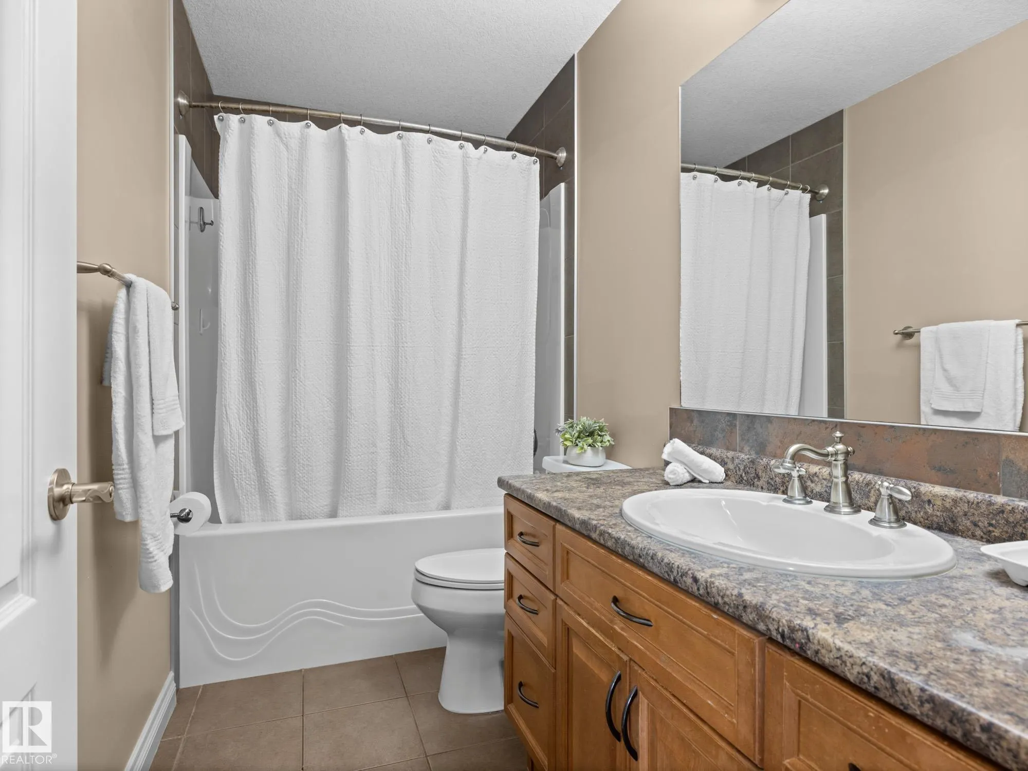 5116 CHATEAU Court