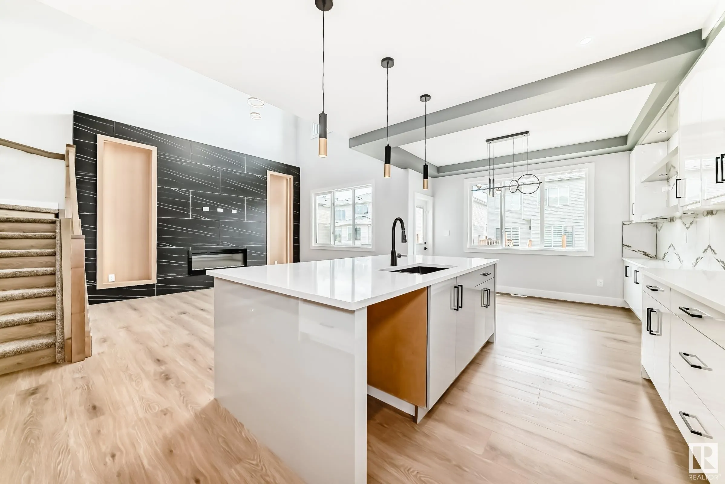 59 Waverly Way