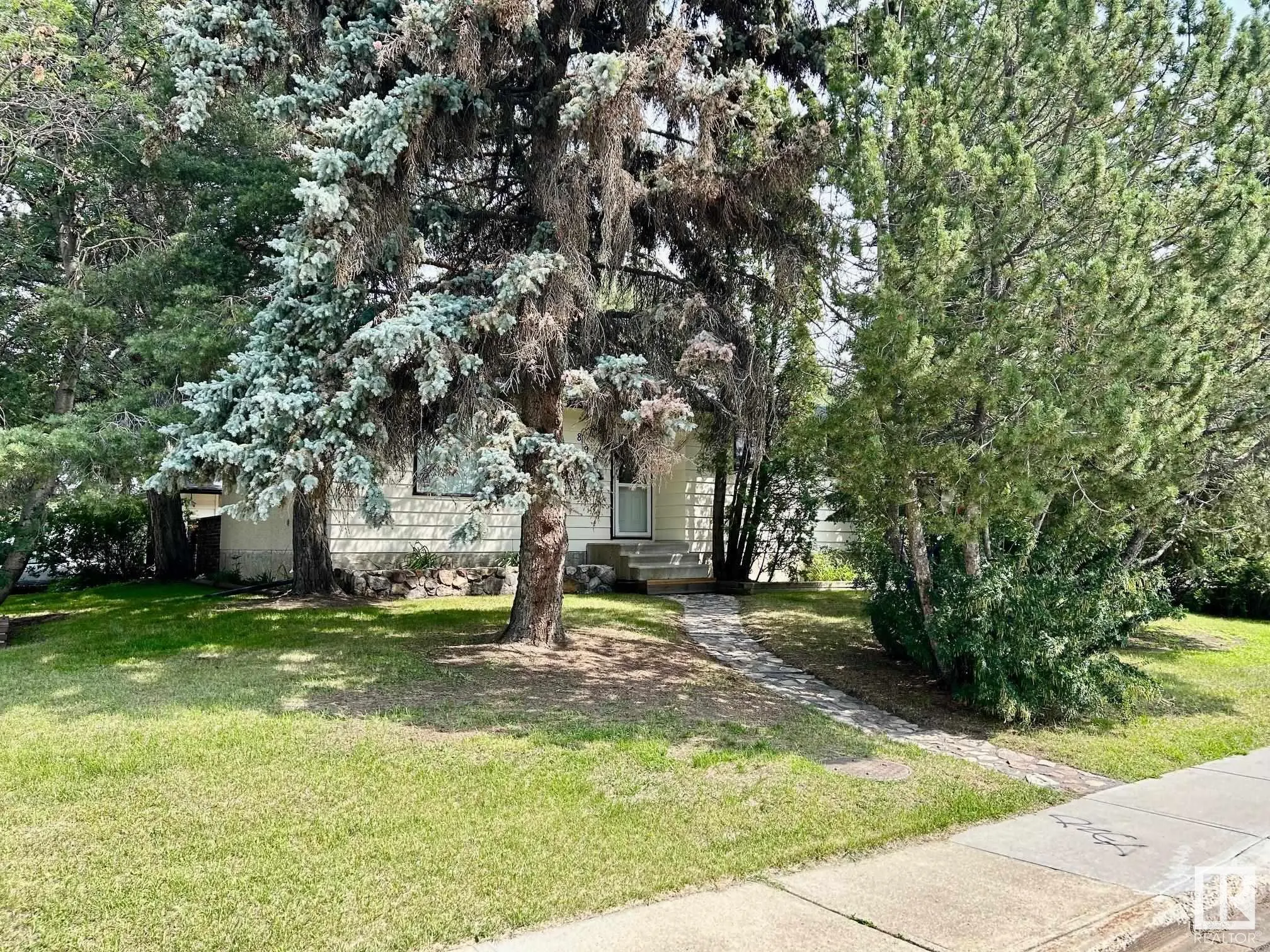 899 ALDER Avenue