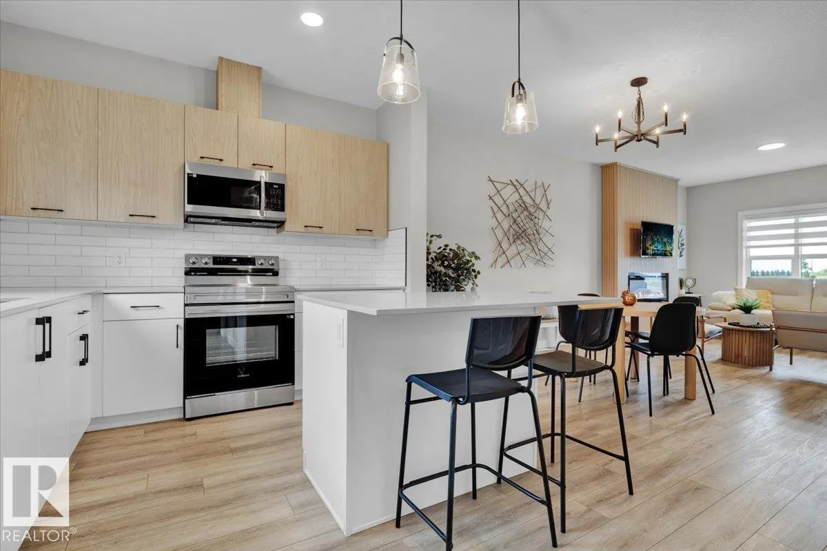 78 SIENNA Boulevard