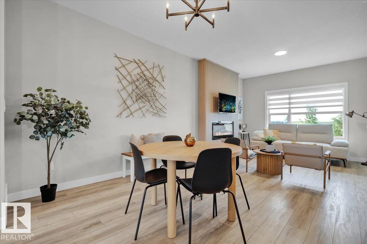 78 SIENNA Boulevard