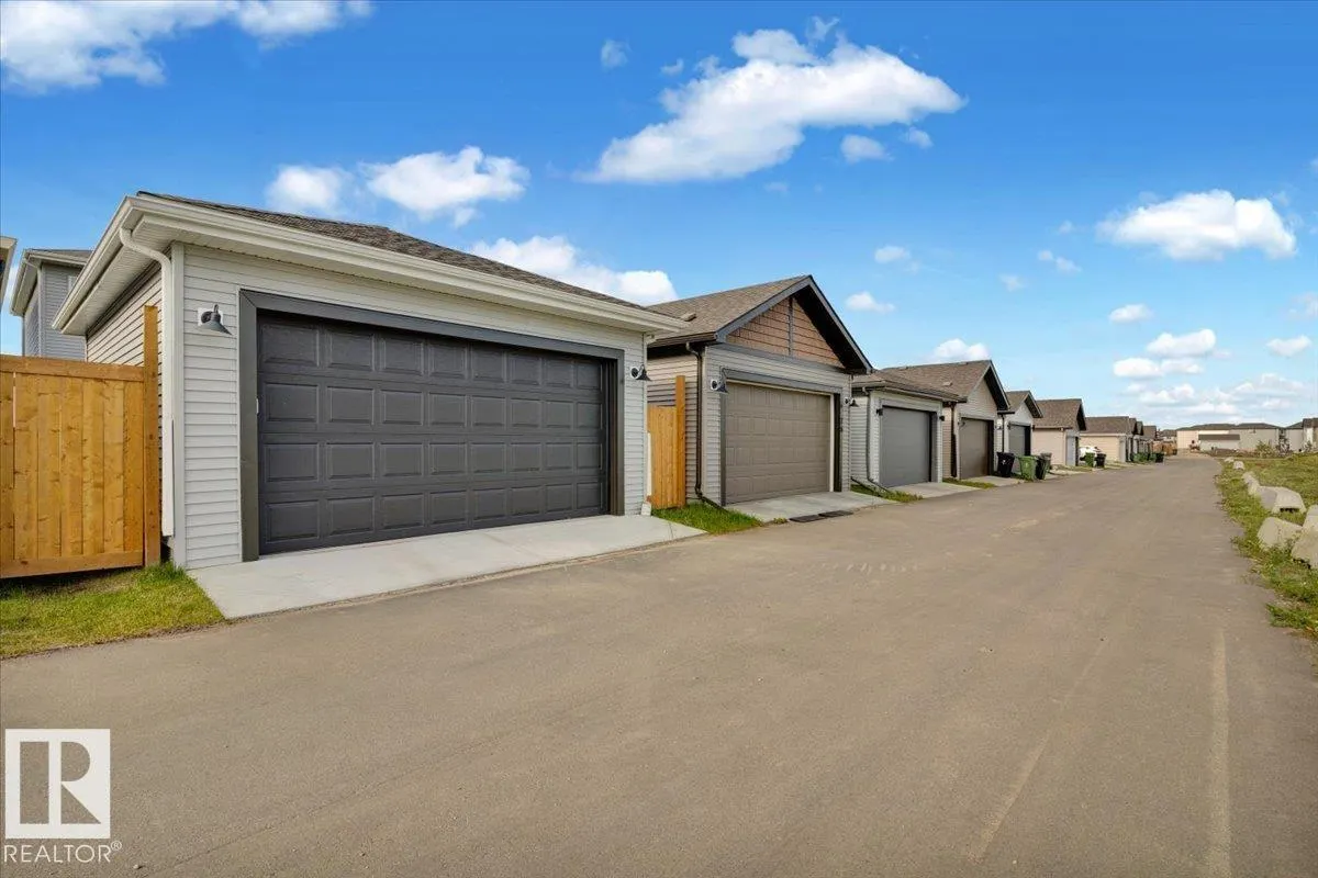 78 SIENNA Boulevard