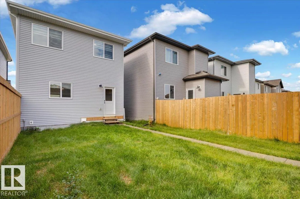 78 SIENNA Boulevard