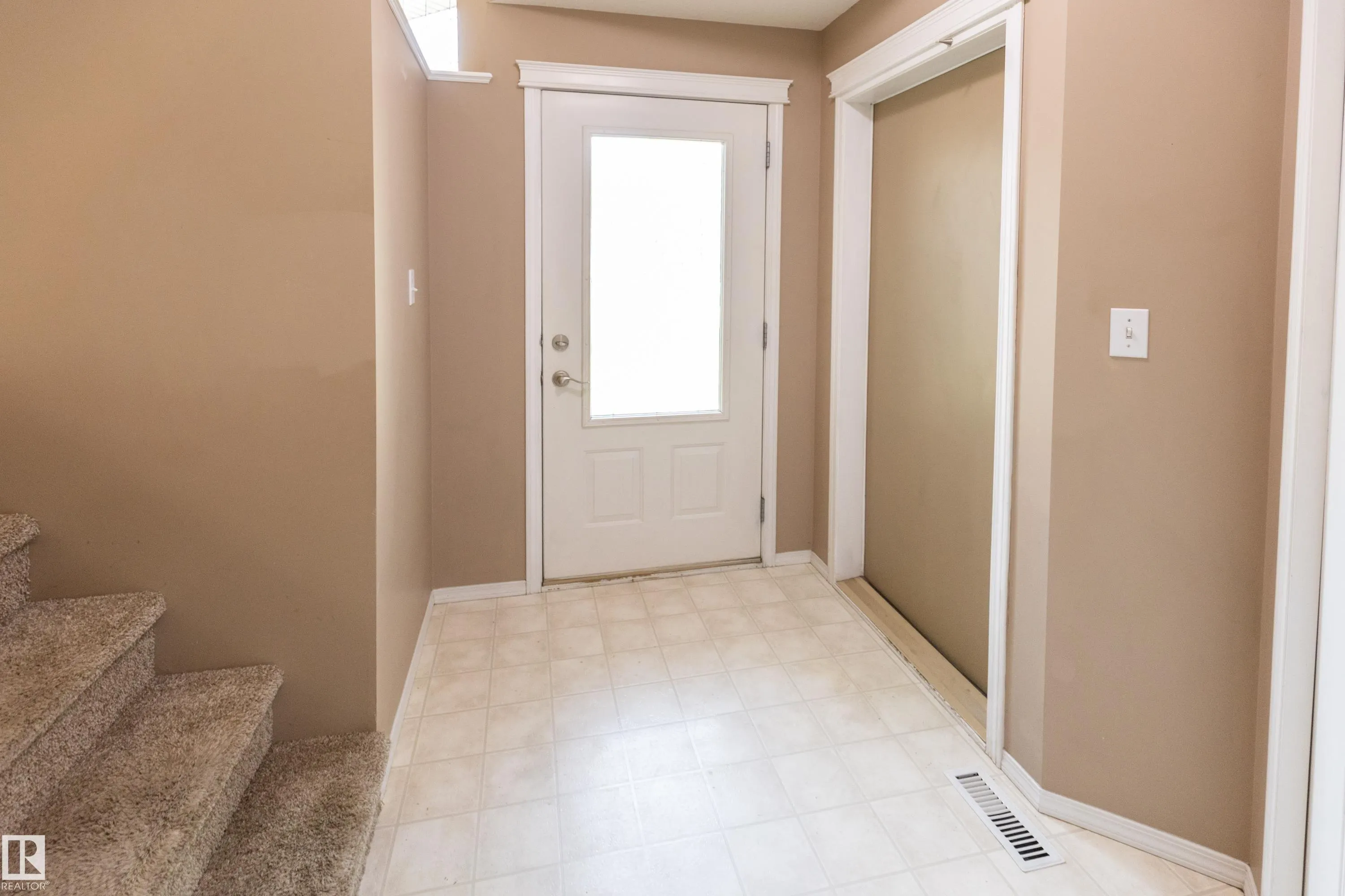 84 Ridgepoint Way