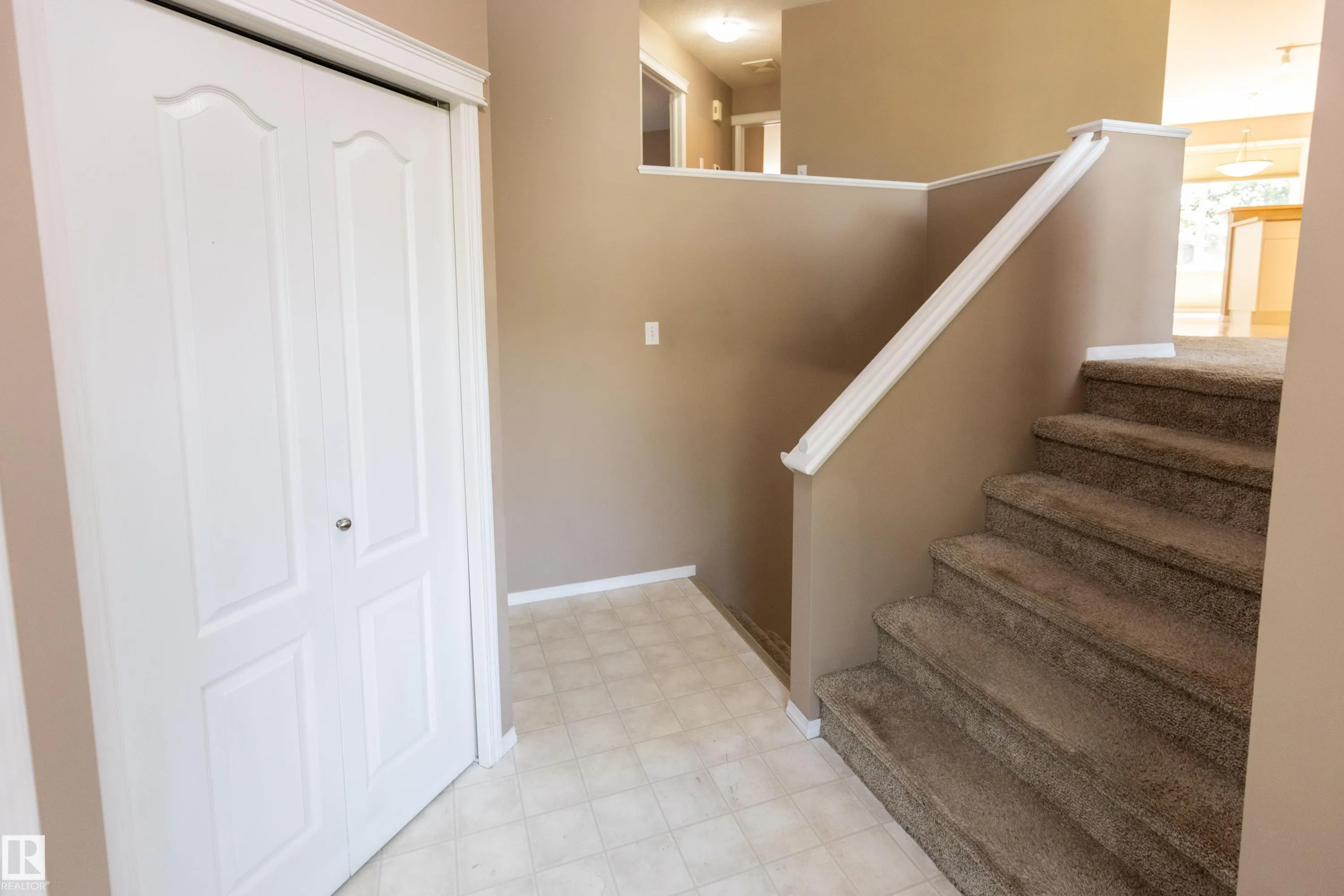 84 Ridgepoint Way