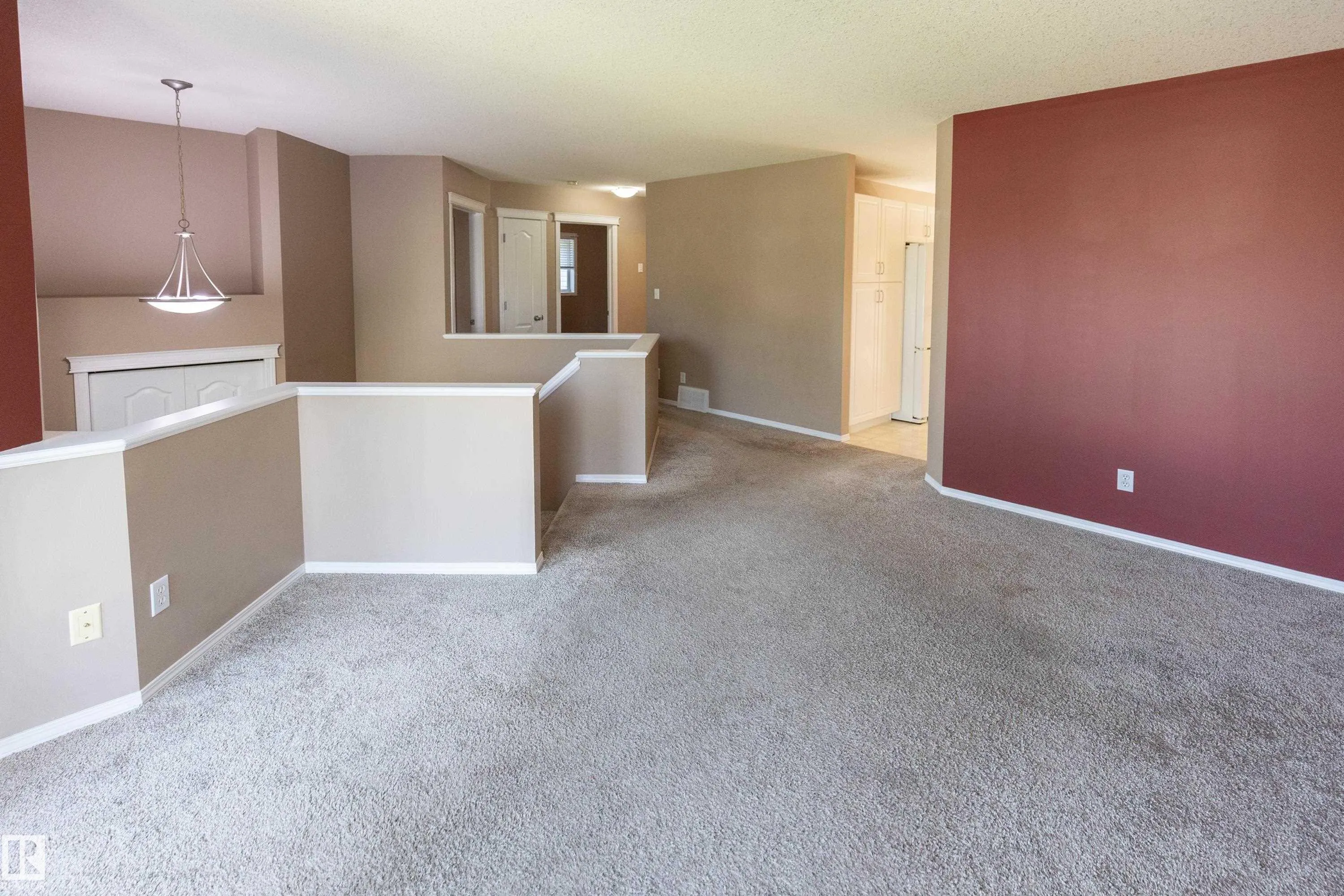 84 Ridgepoint Way