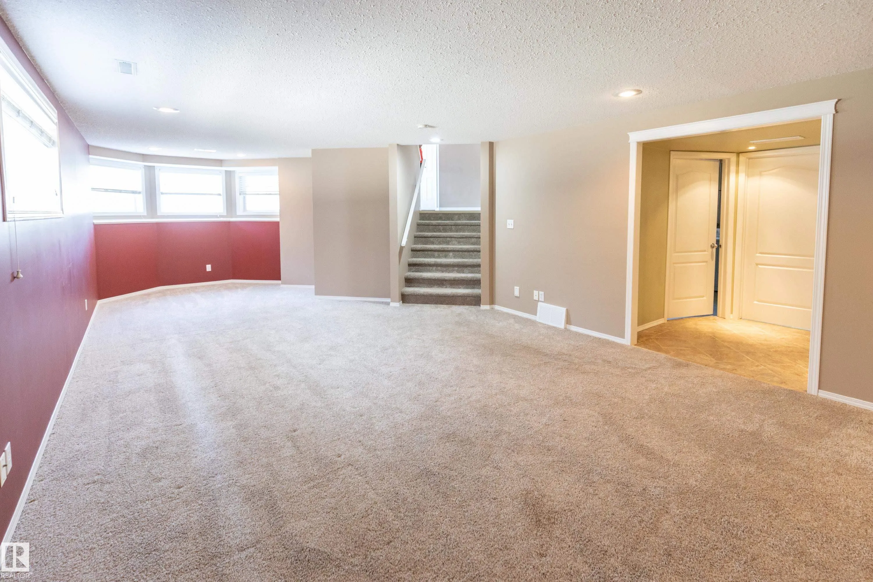 84 Ridgepoint Way