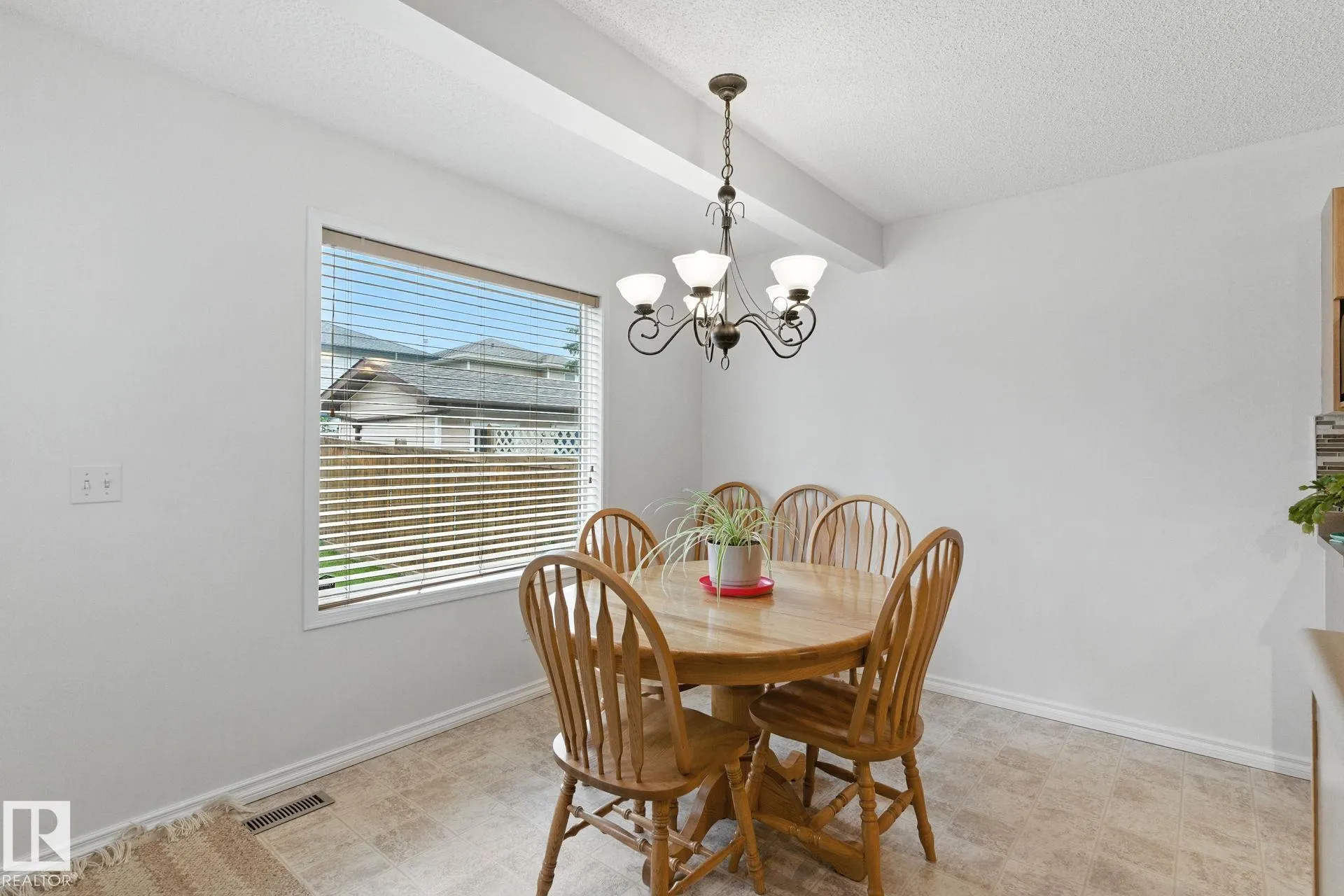 289 FOXBORO Crescent