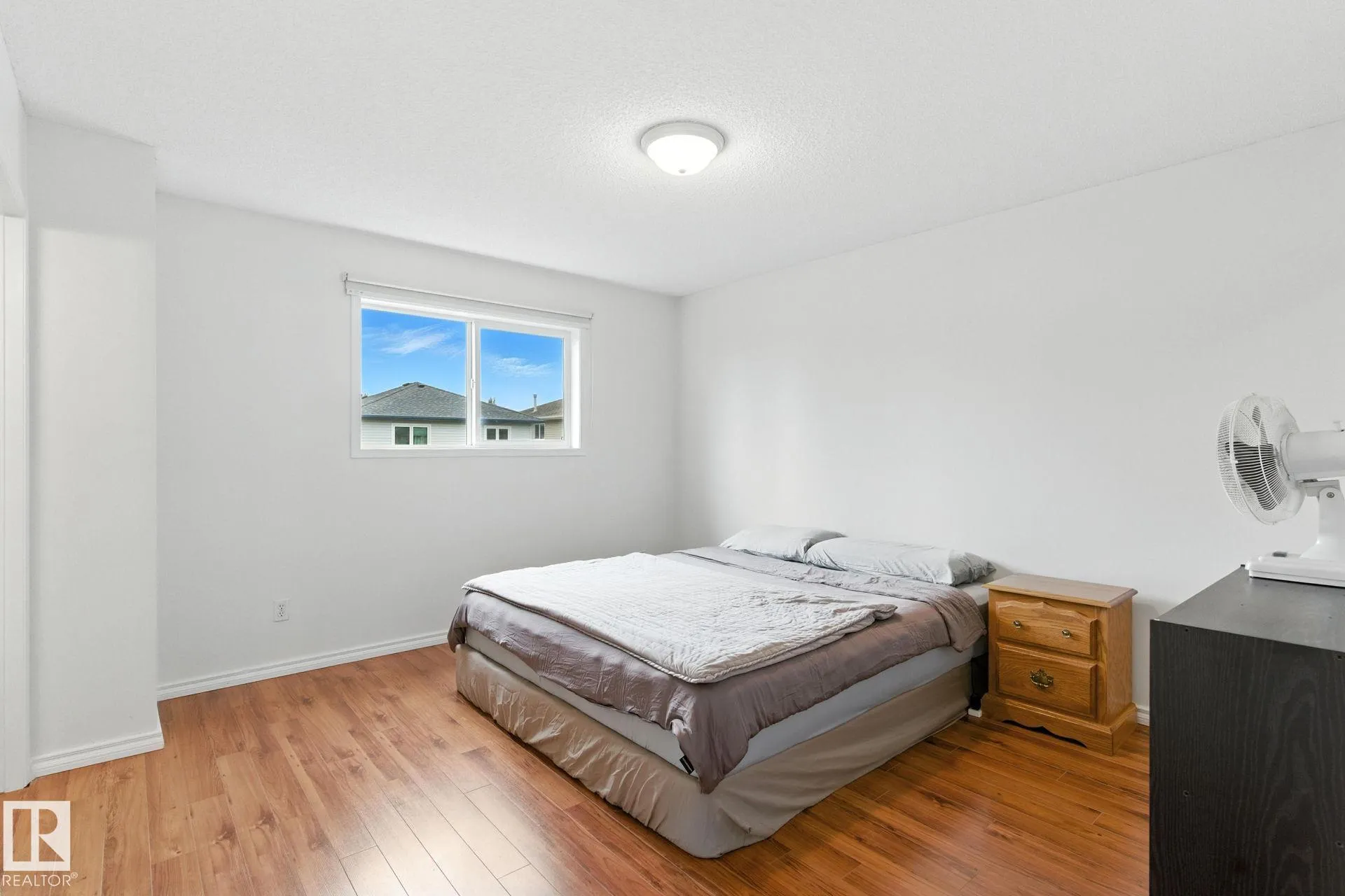 289 FOXBORO Crescent