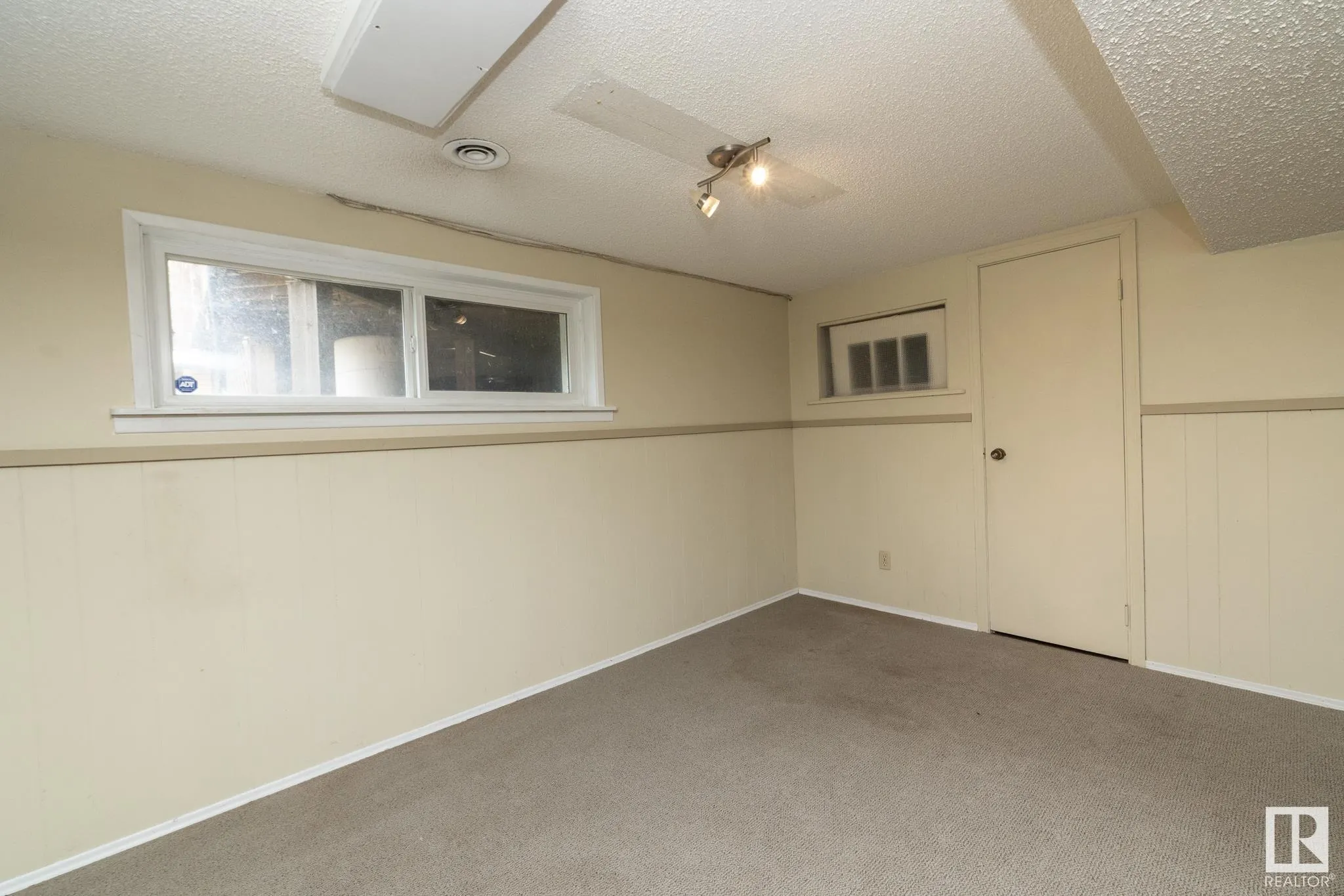 53226 RGE ROAD 261