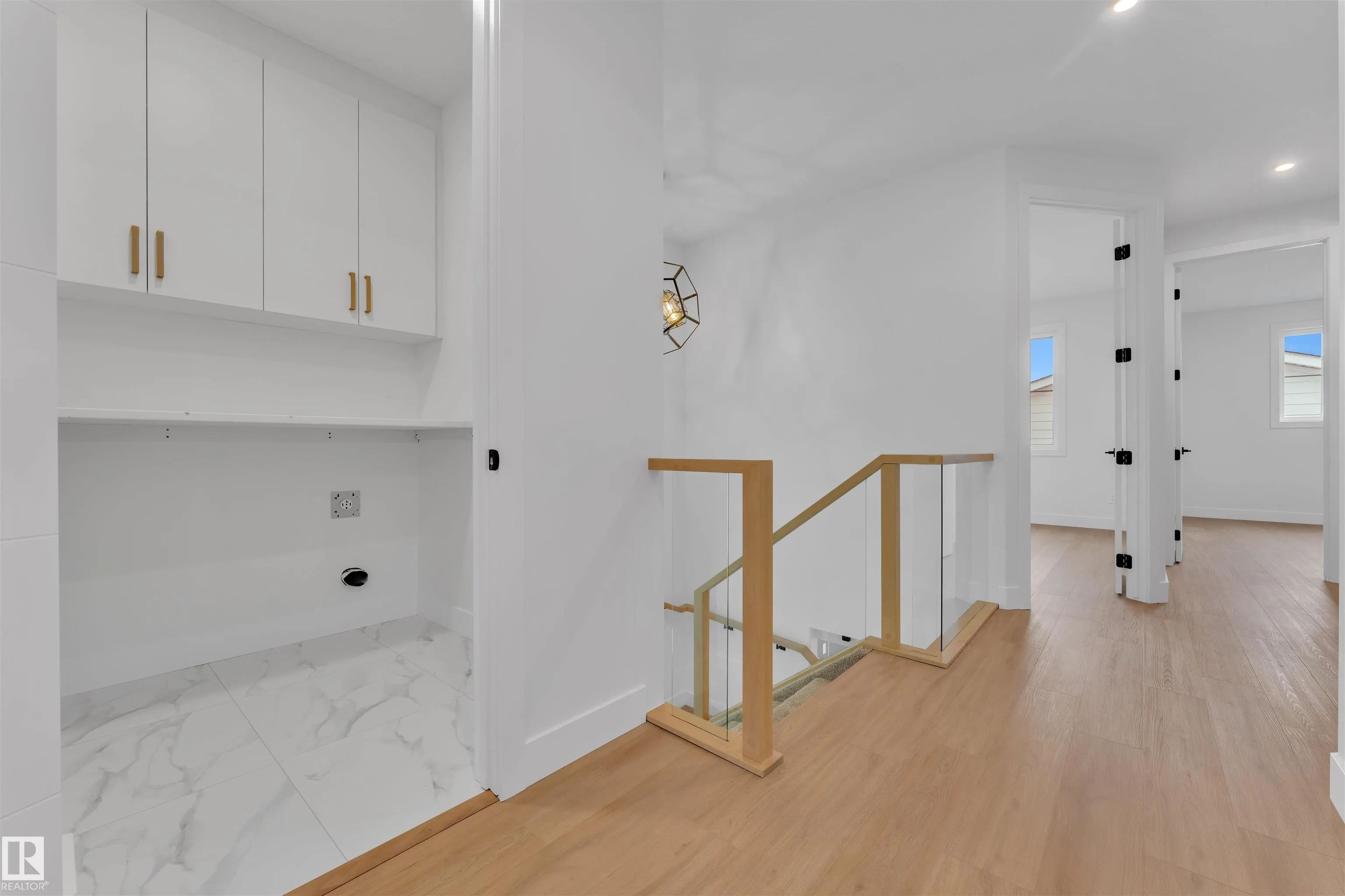 6113 CRAWFORD Drive