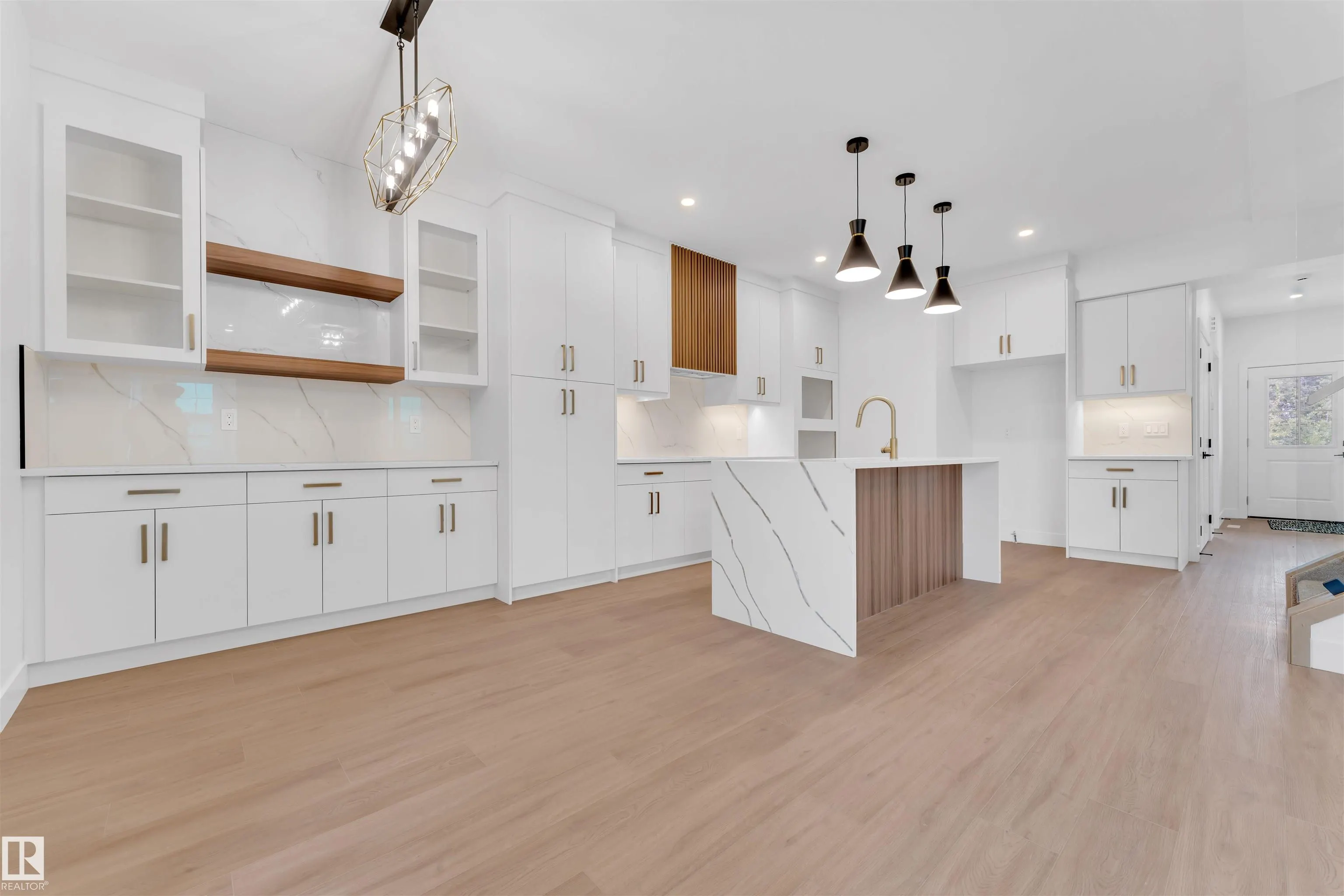 6113 CRAWFORD Drive