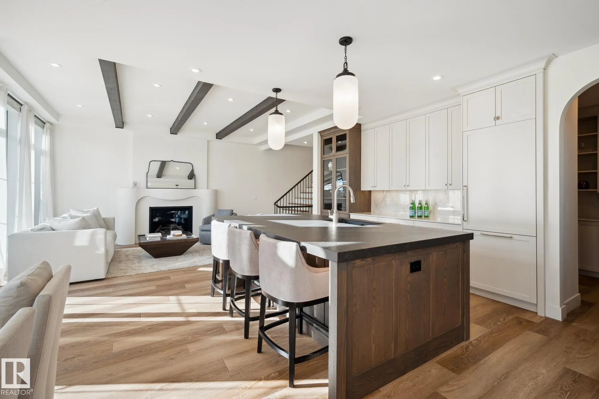 12 Newbury Ci