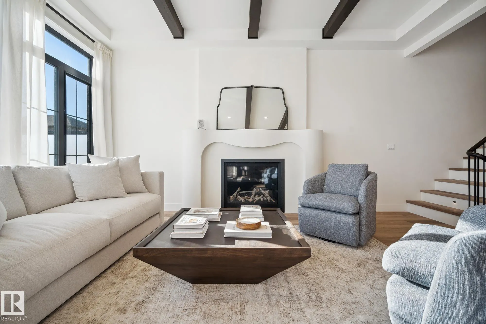 12 Newbury Ci