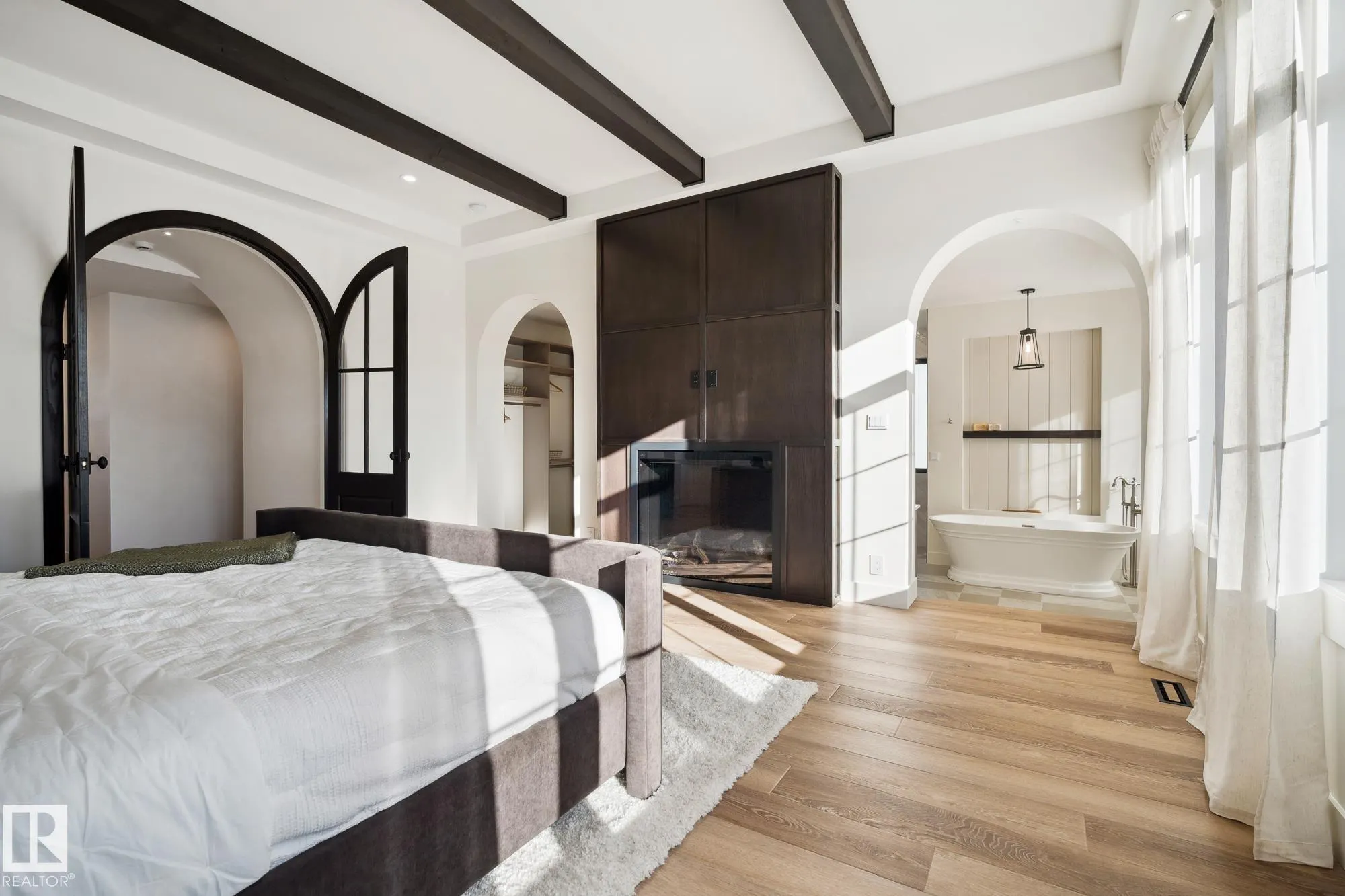 12 Newbury Ci