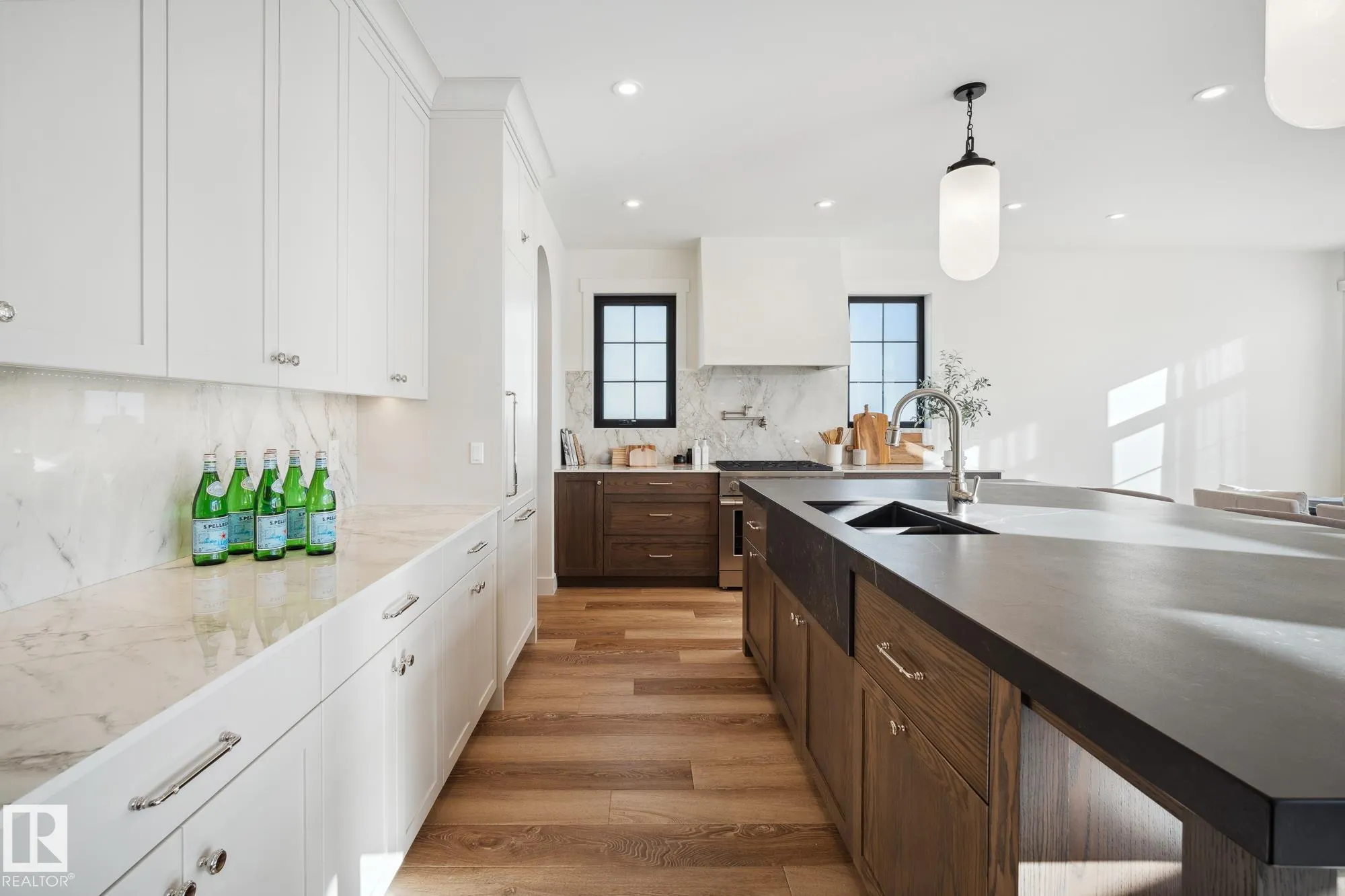 12 Newbury Ci