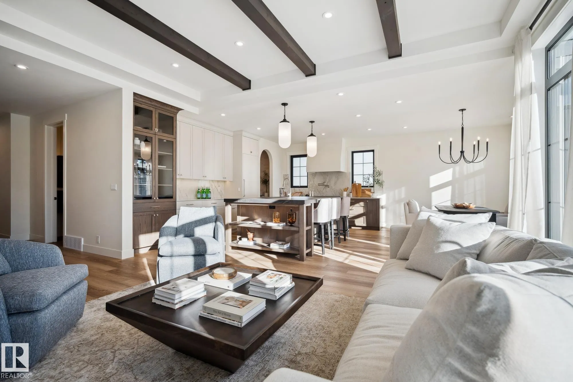 12 Newbury Ci