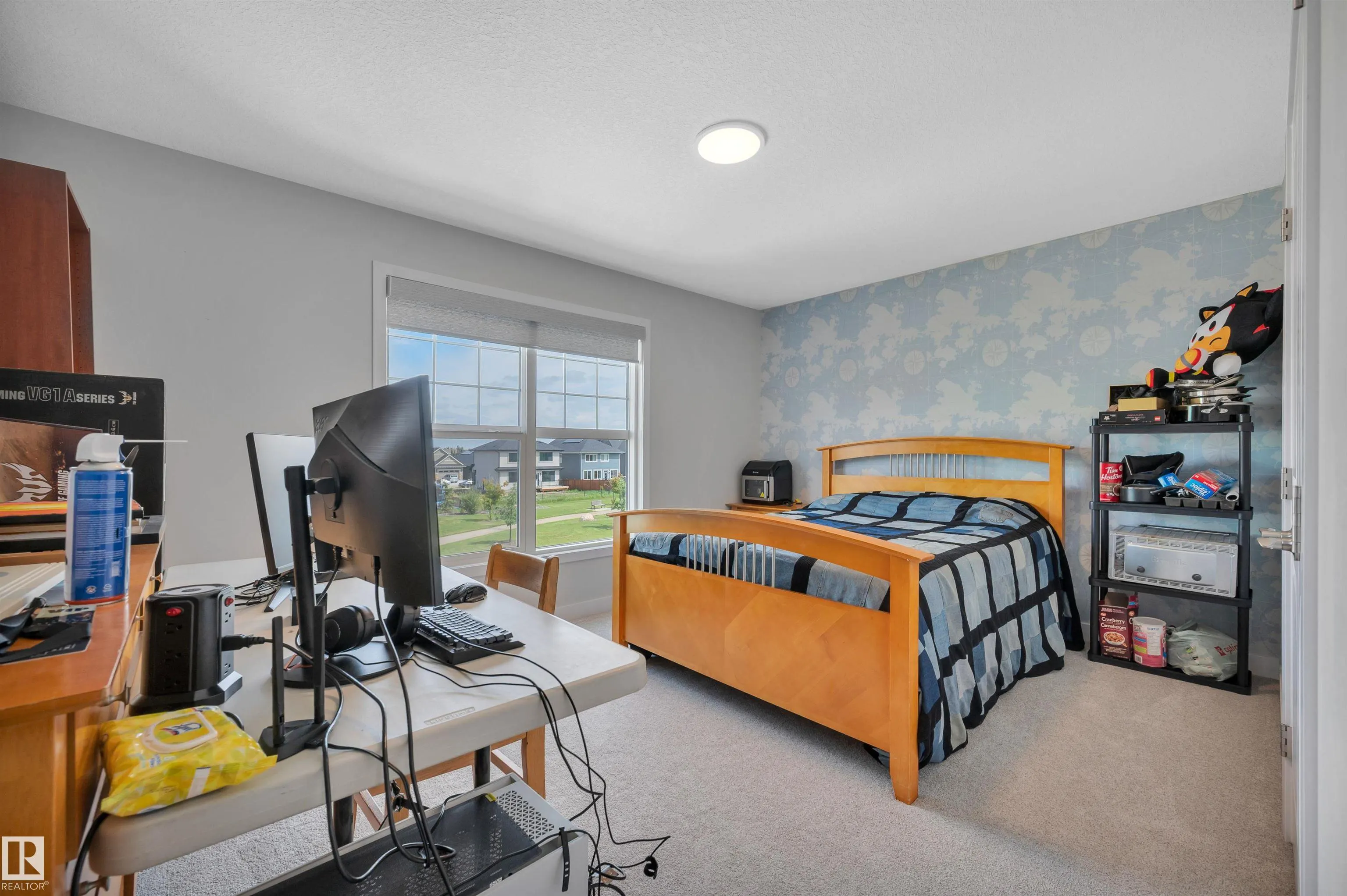 134 EDGEWATER Circle