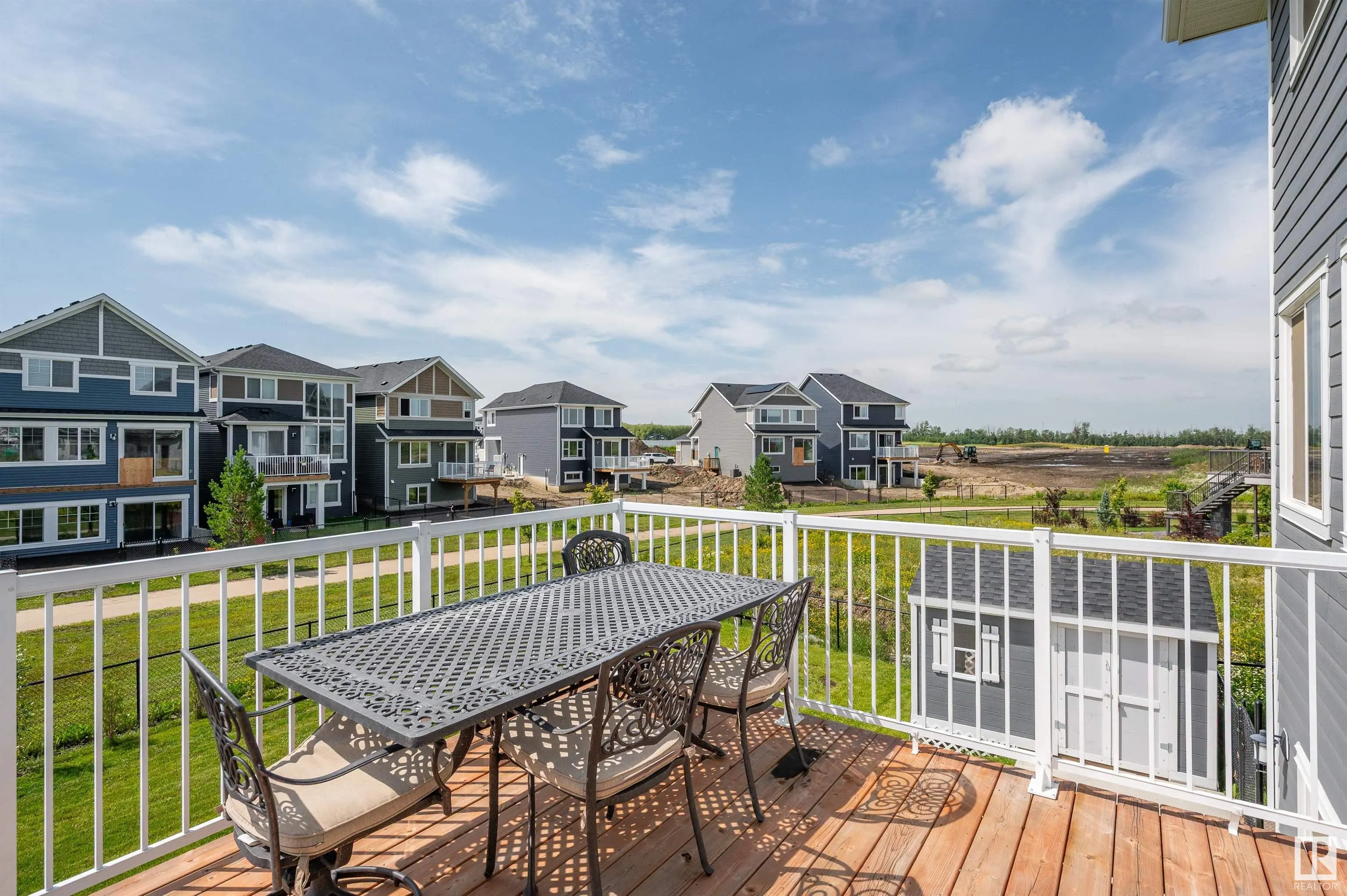 134 EDGEWATER Circle