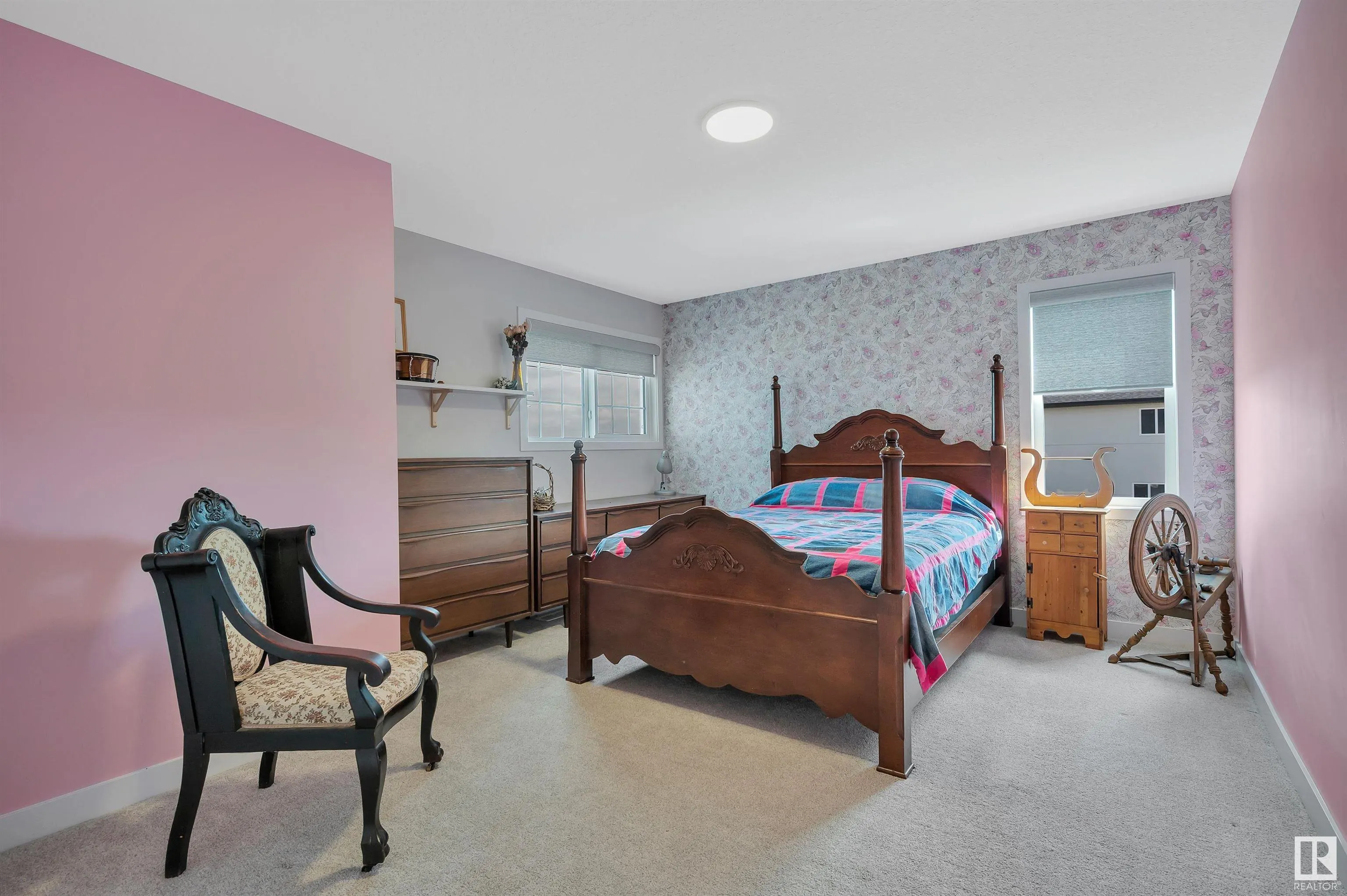 134 EDGEWATER Circle