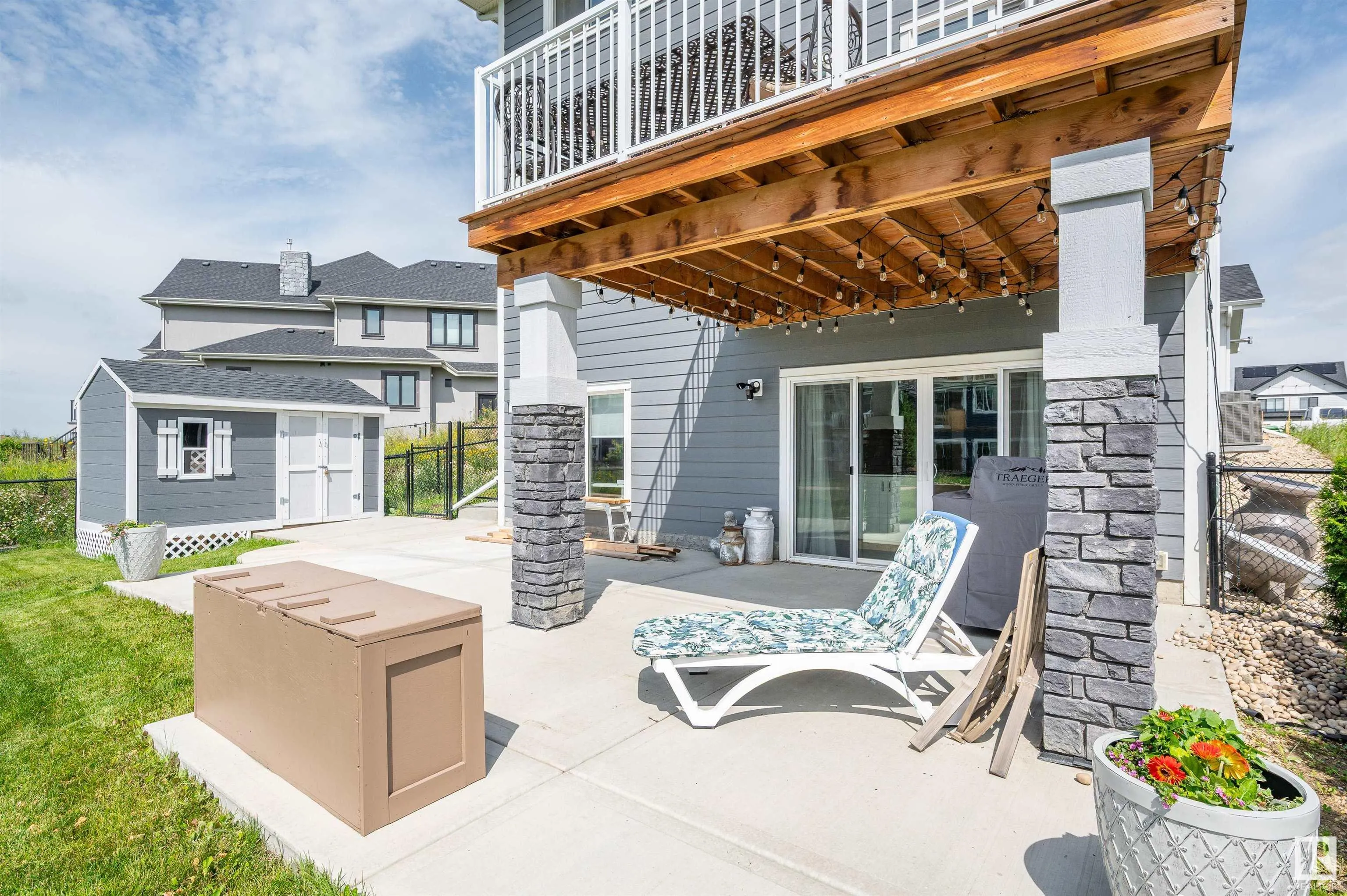134 EDGEWATER Circle
