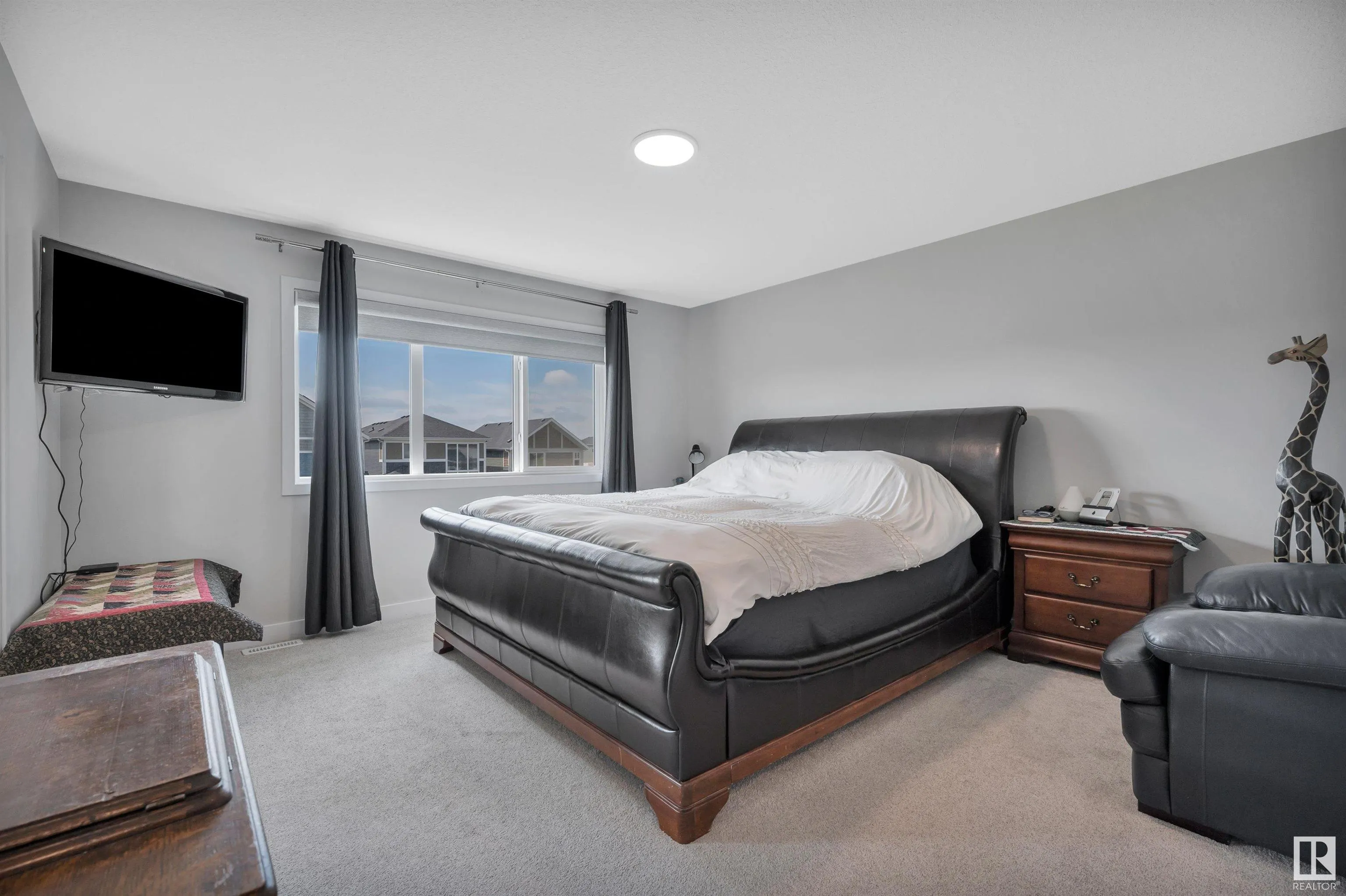 134 EDGEWATER Circle
