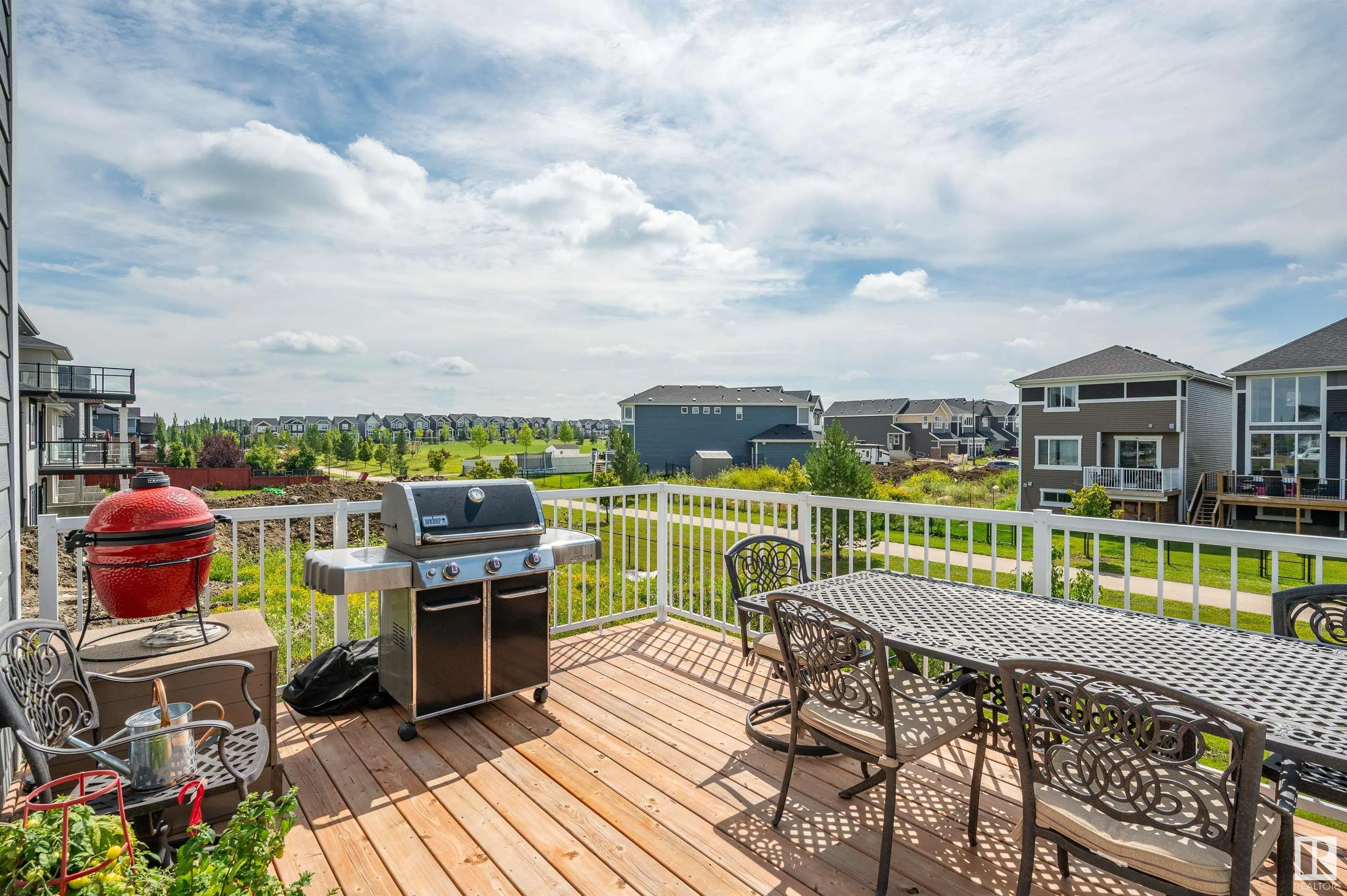 134 EDGEWATER Circle