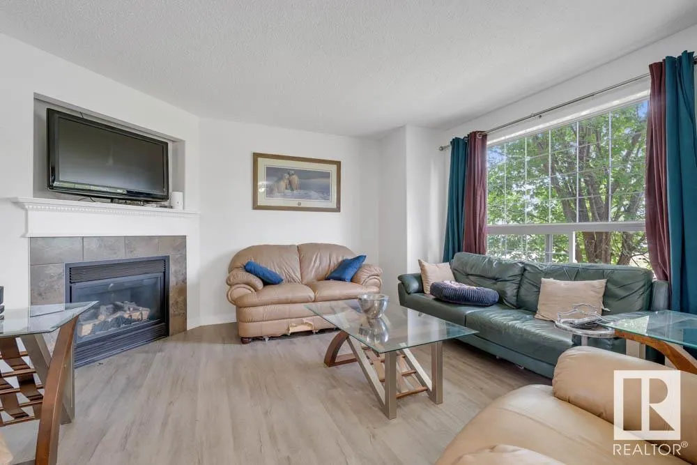57 SUNTREE Promenade