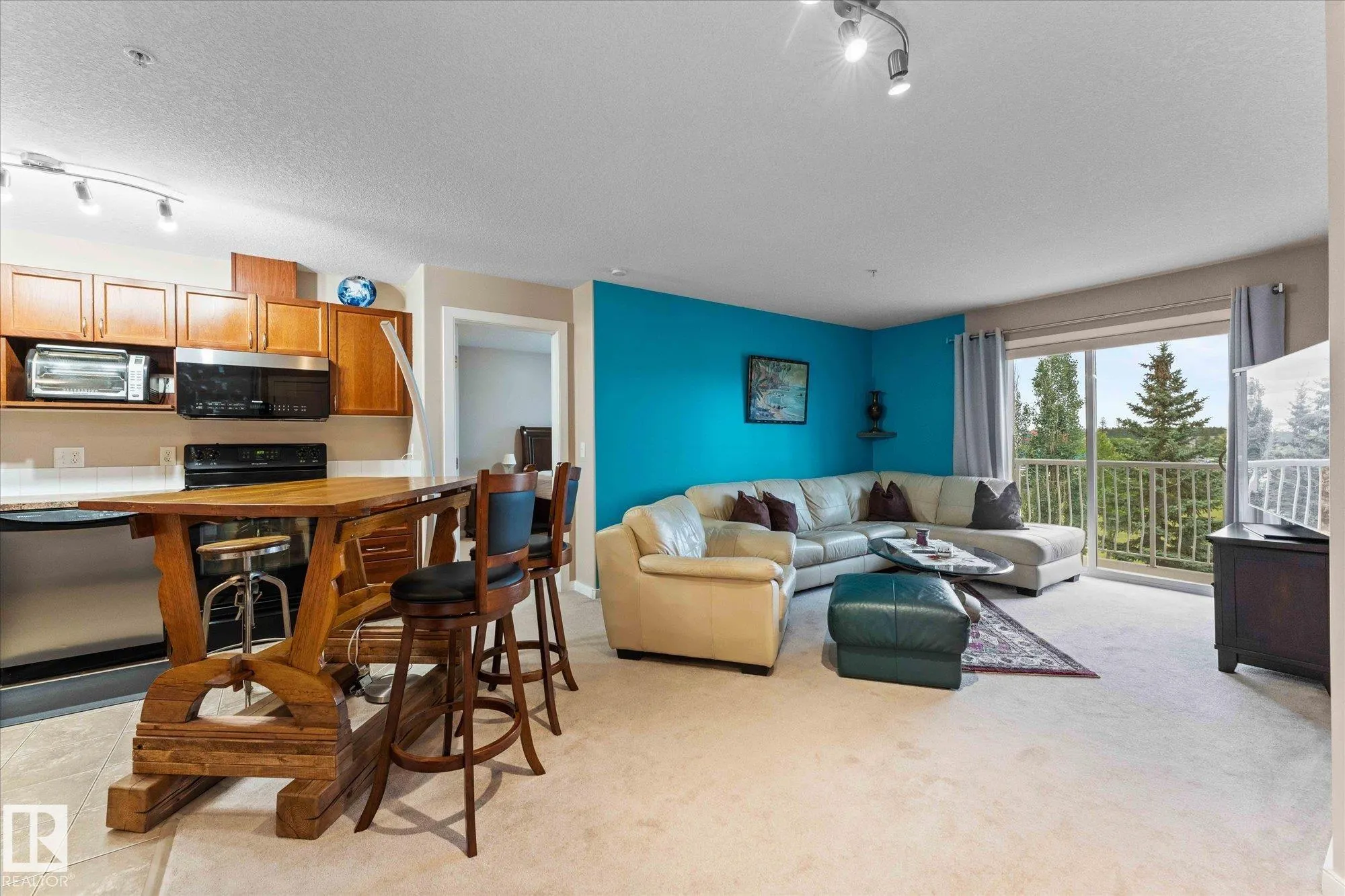 240 SPRUCE RIDGE Road