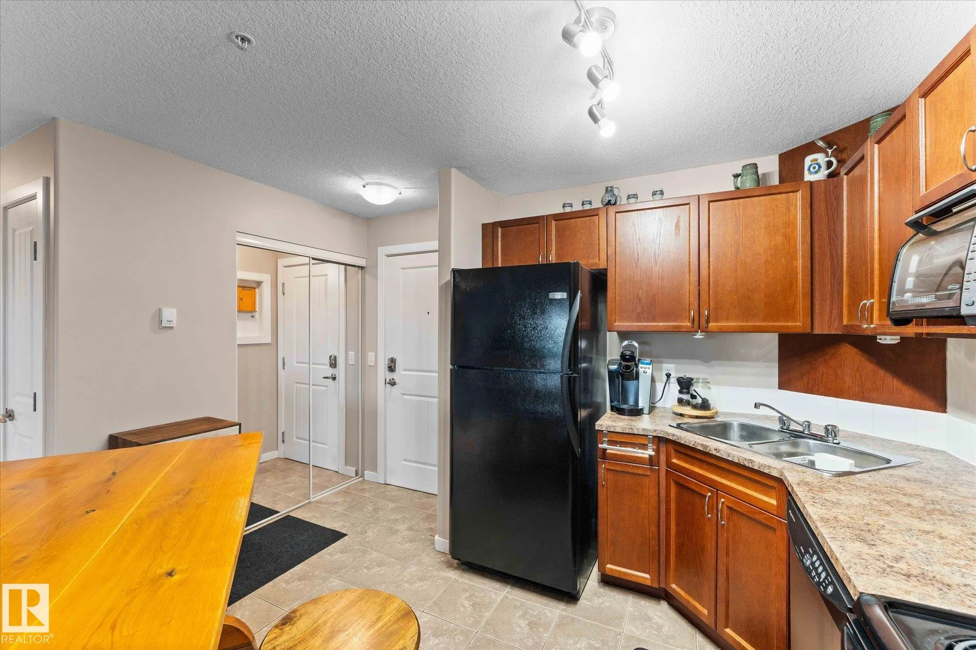 240 SPRUCE RIDGE Road