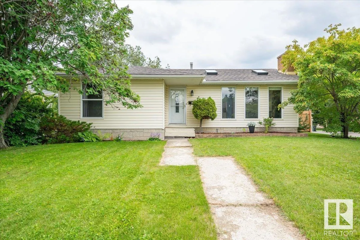 2 MEADOWBROOK Road