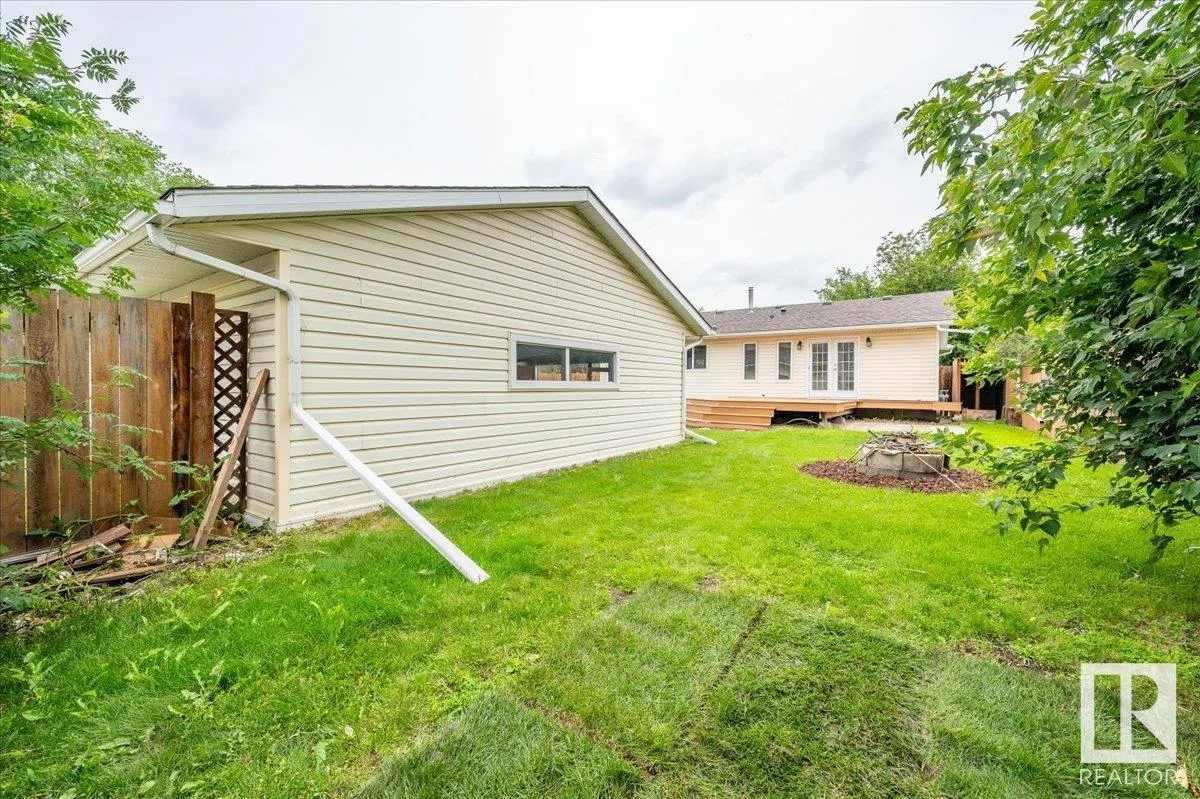 2 MEADOWBROOK Road