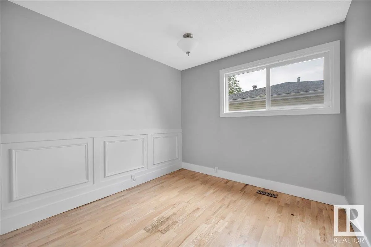 2 MEADOWBROOK Road