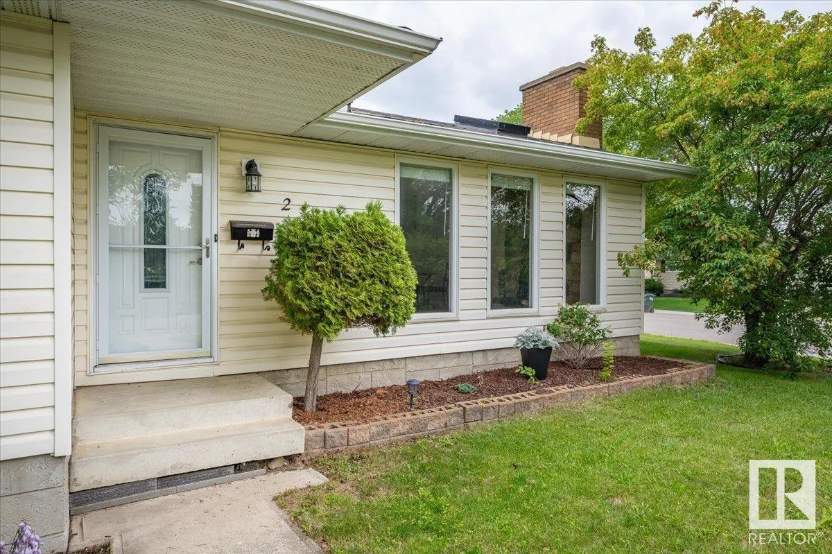 2 MEADOWBROOK Road