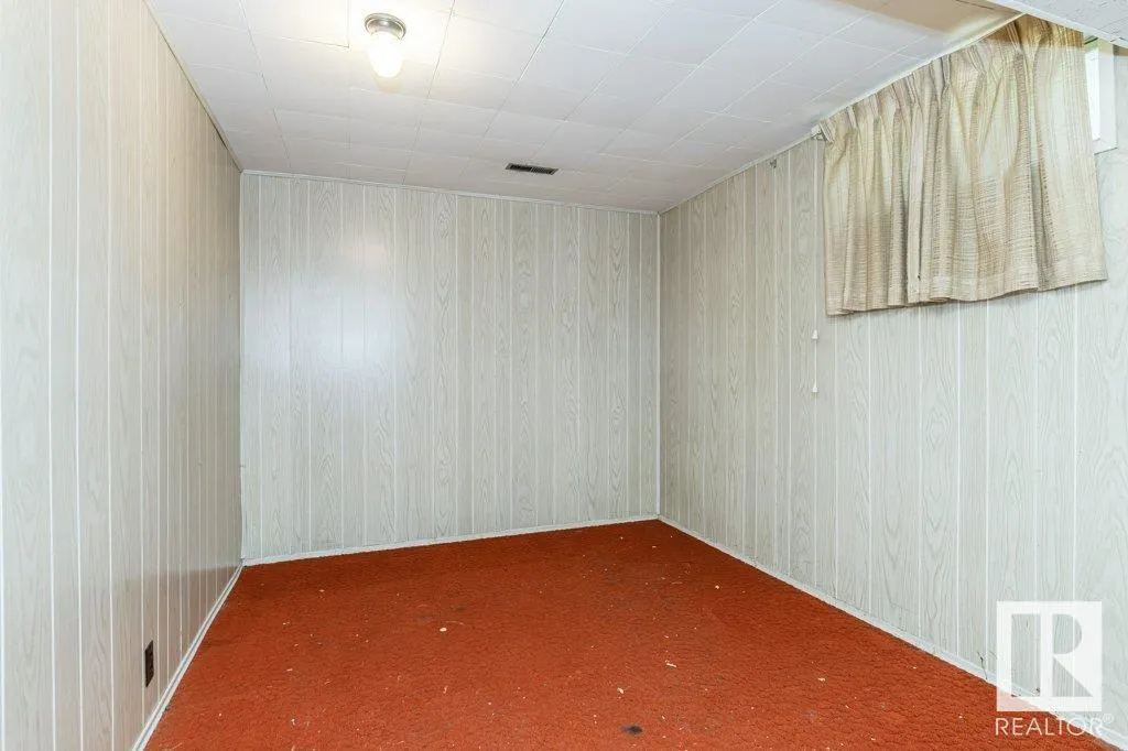 1036 MOYER Drive
